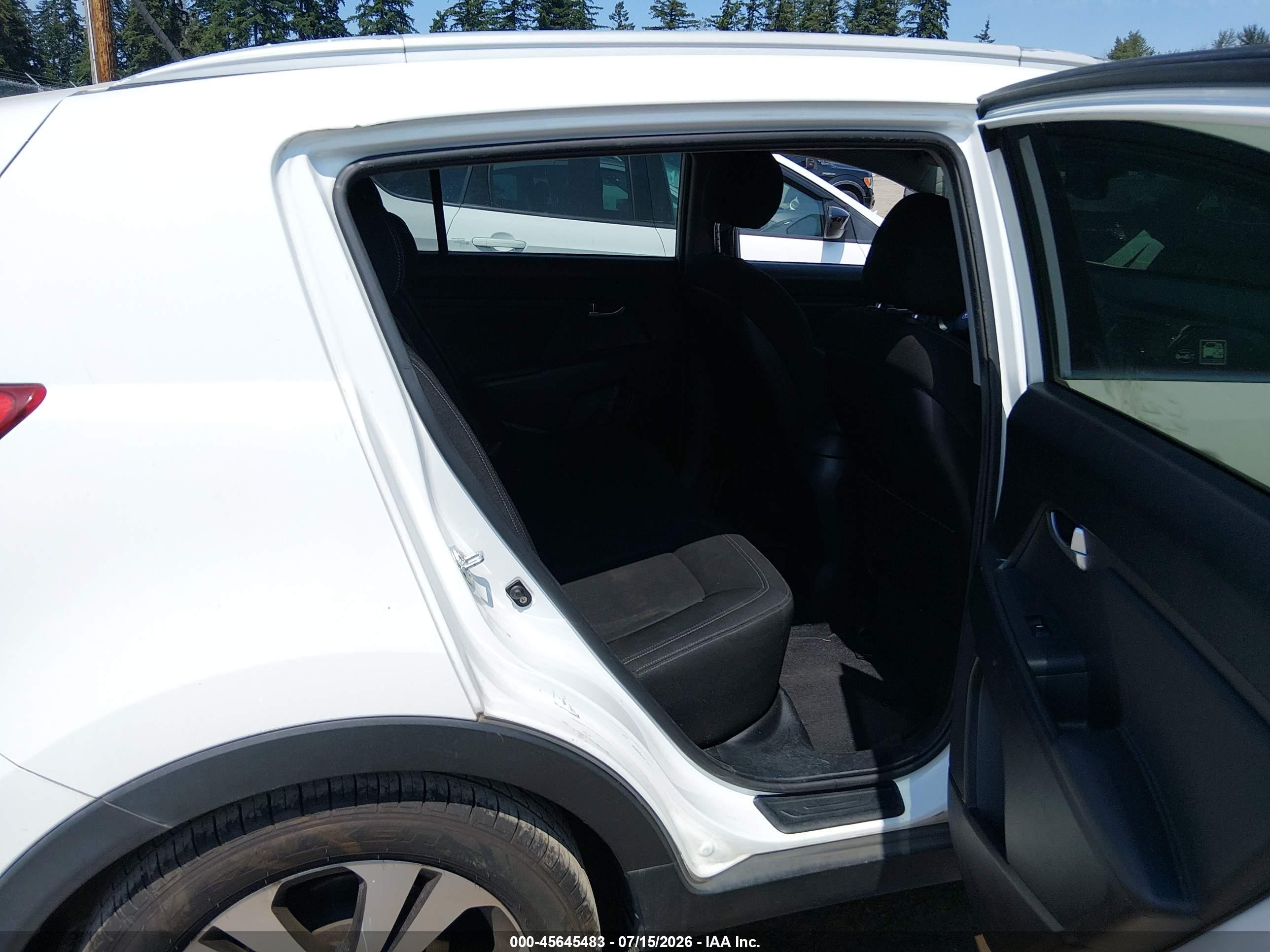 2011 Kia Sportage Ex White vin: KNDPCCA21B7071323