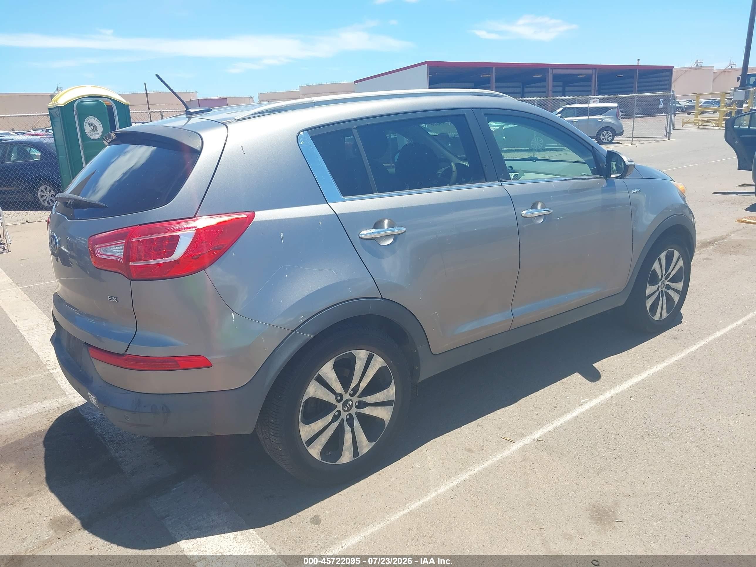 2012 Kia Sportage Ex Gray vin: KNDPCCA28C7348745