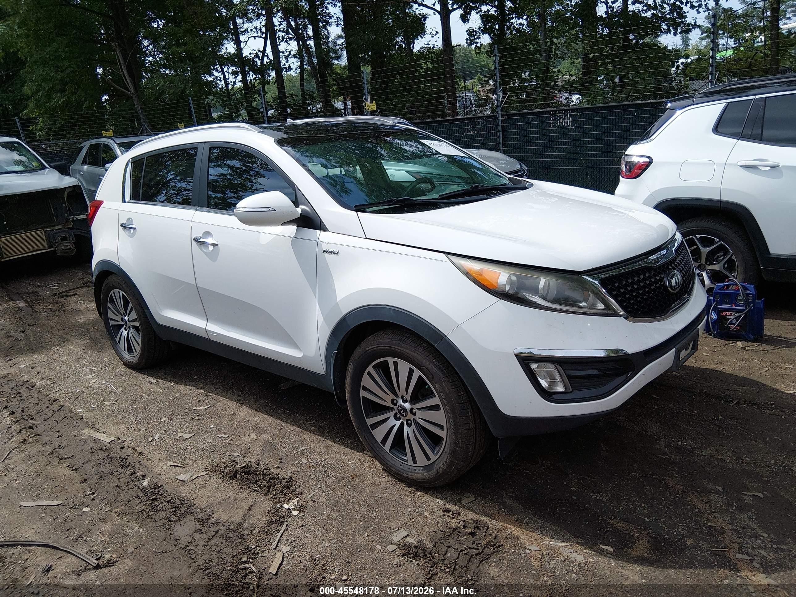2015 Kia Sportage Ex White vin: KNDPCCAC1F7791638