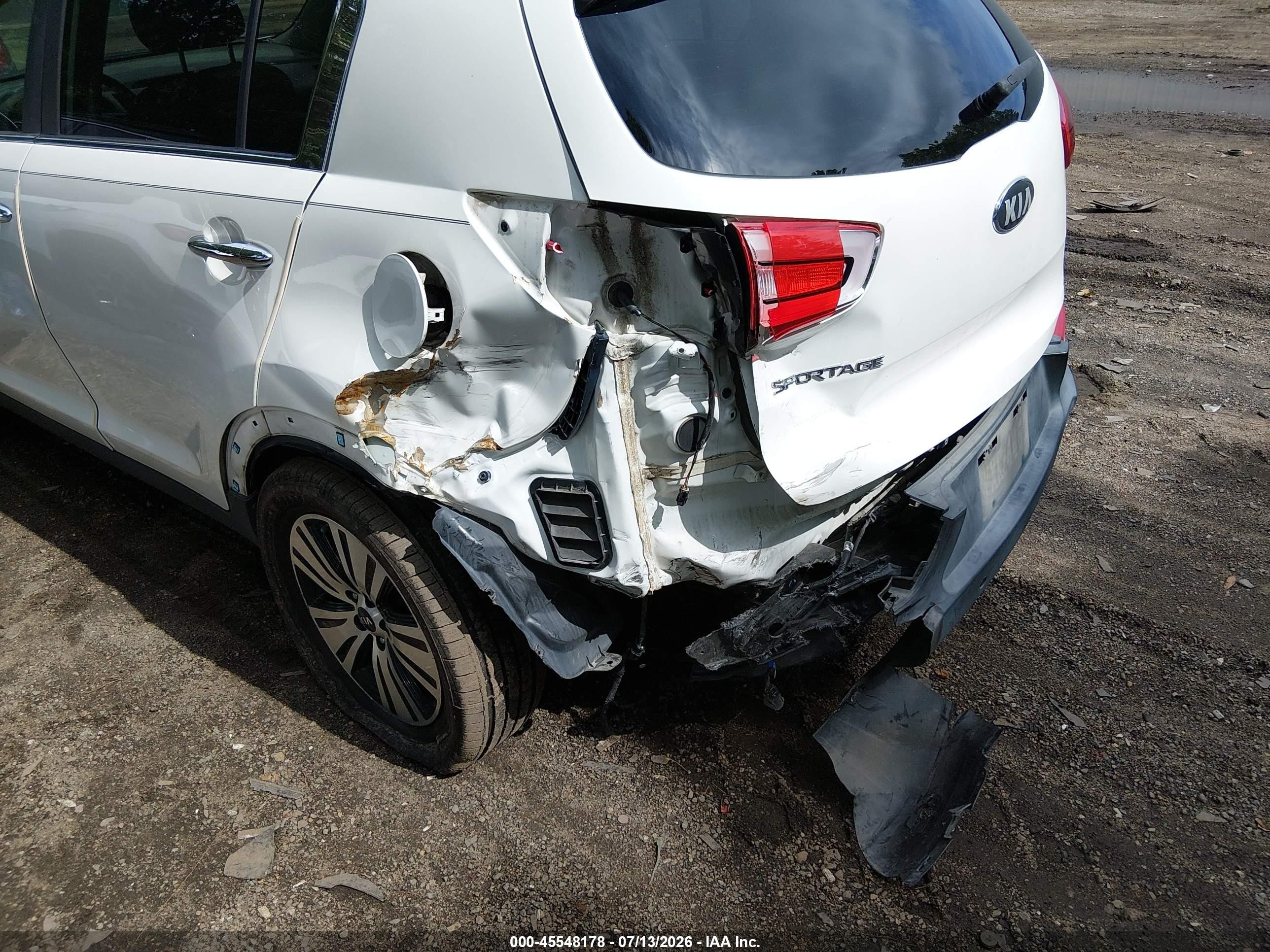 2015 Kia Sportage Ex White vin: KNDPCCAC1F7791638