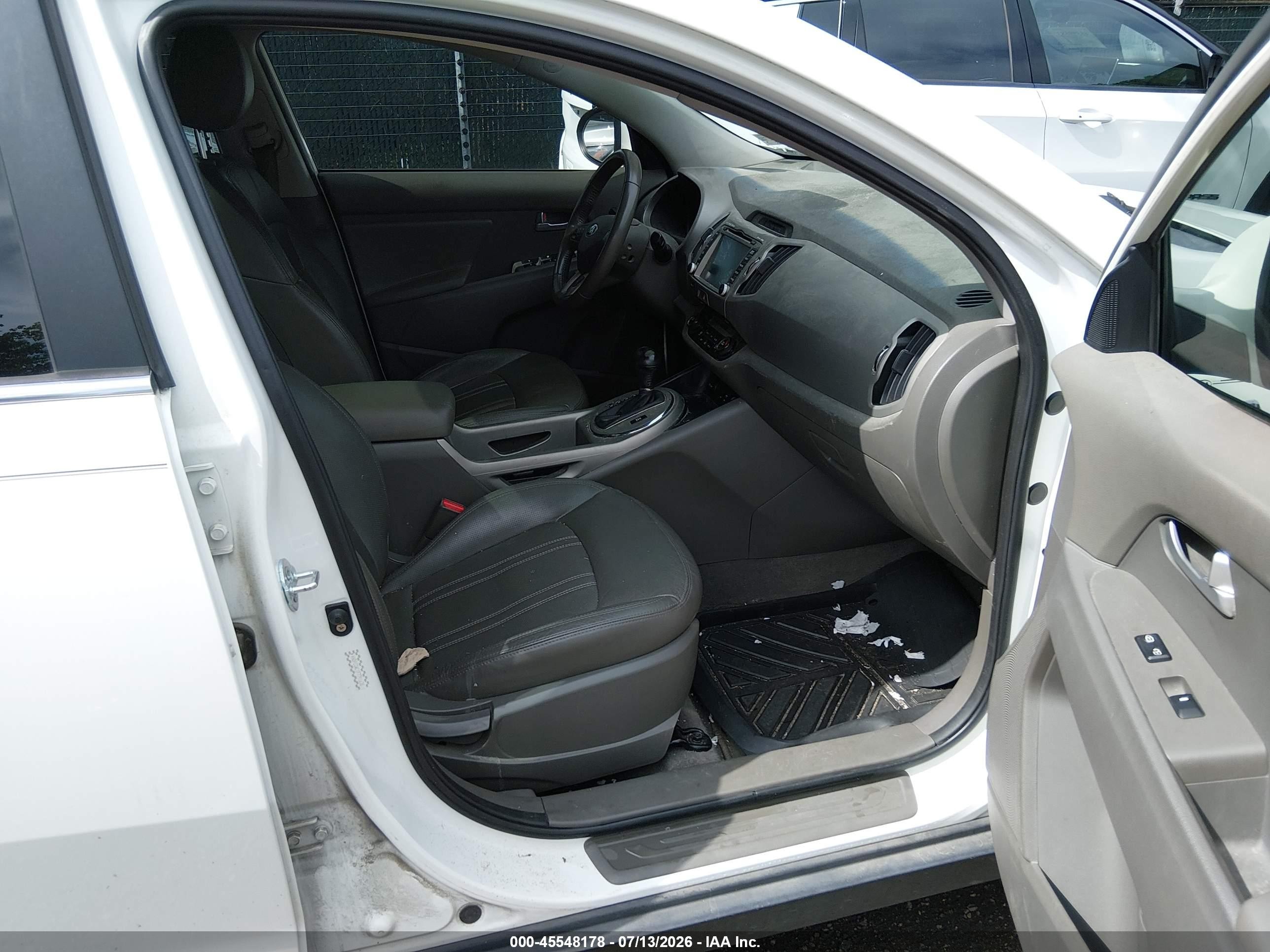 2015 Kia Sportage Ex White vin: KNDPCCAC1F7791638
