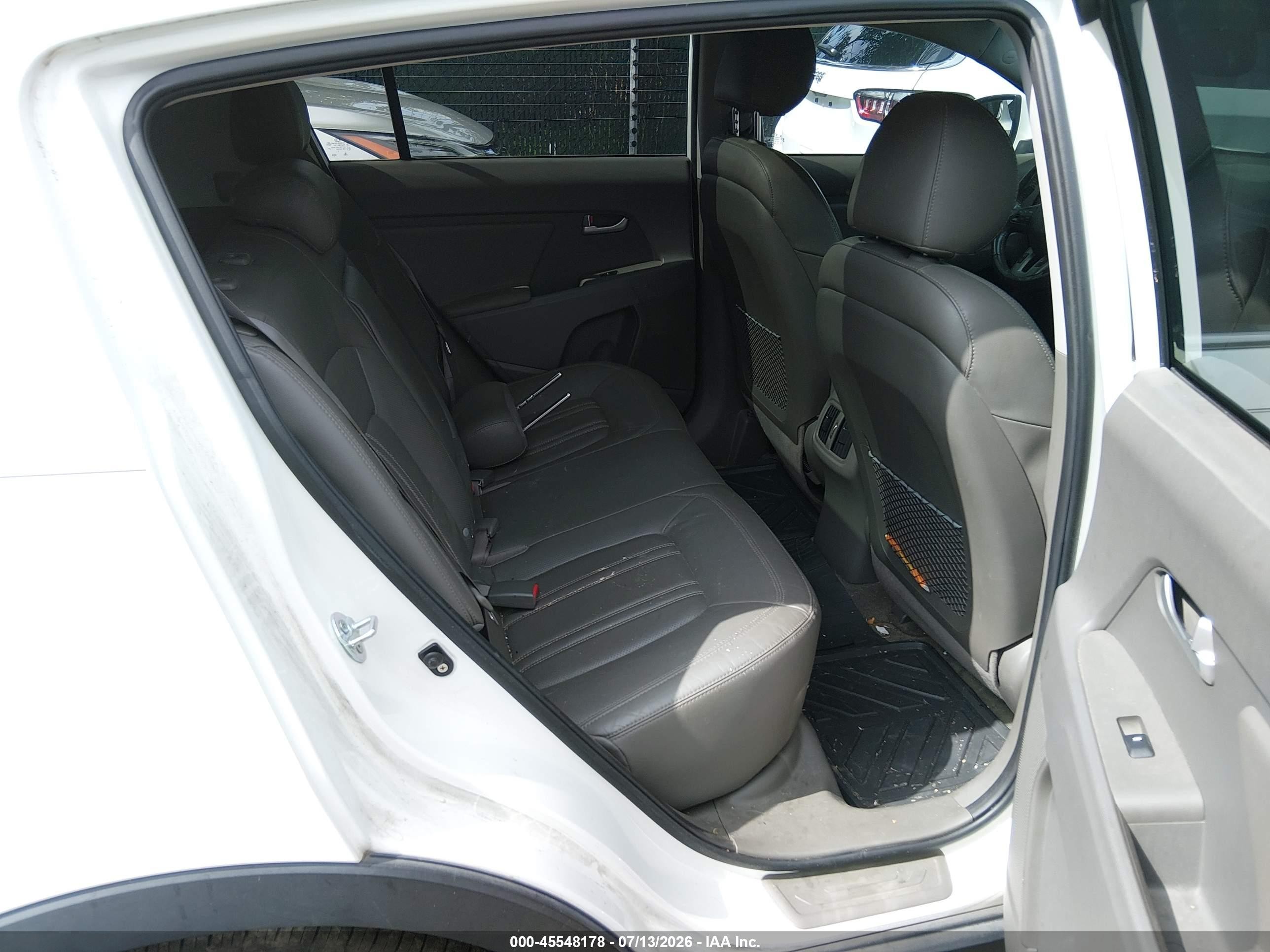 2015 Kia Sportage Ex White vin: KNDPCCAC1F7791638