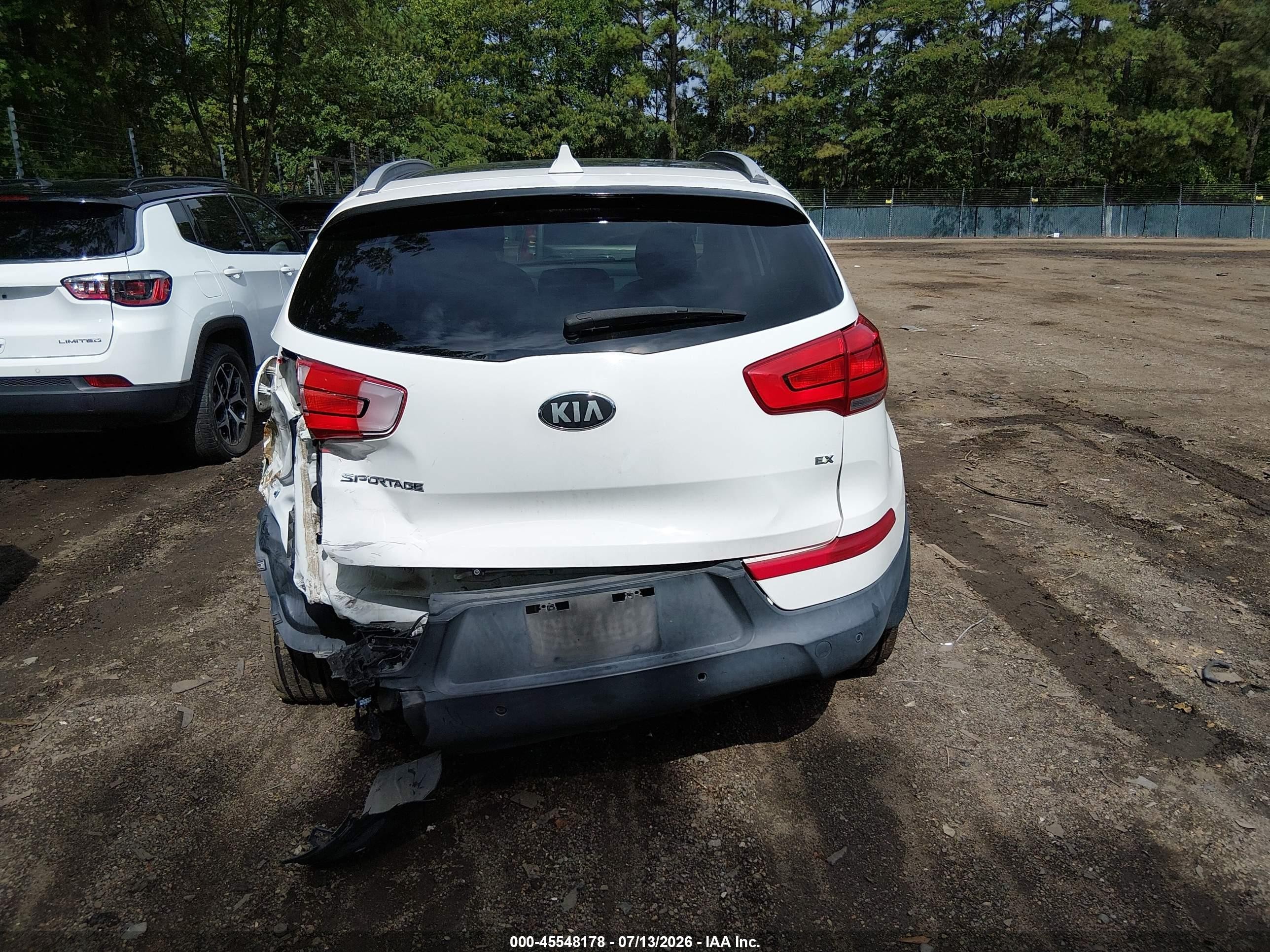 2015 Kia Sportage Ex White vin: KNDPCCAC1F7791638