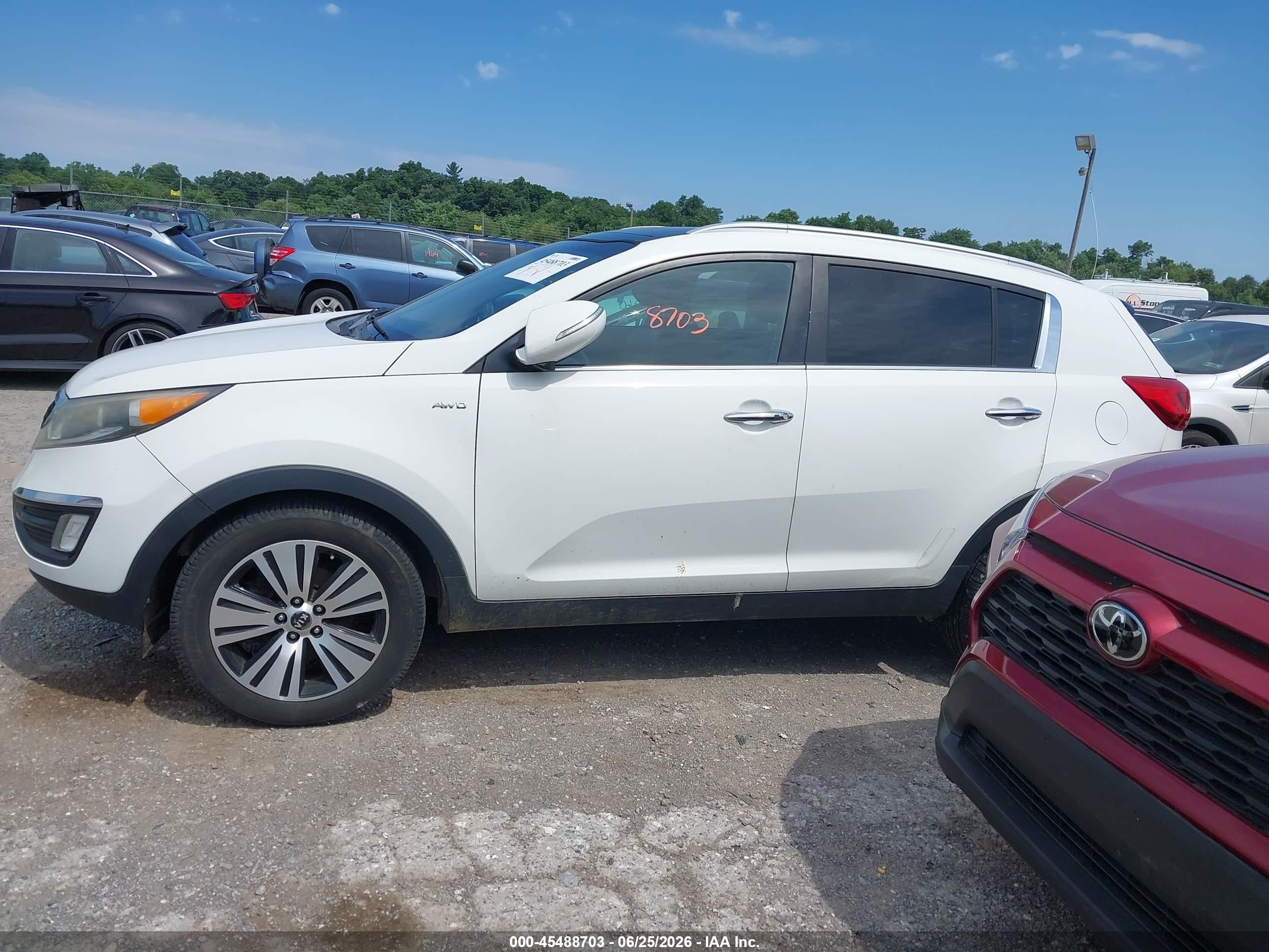 2015 Kia Sportage Ex White vin: KNDPCCAC2F7691662