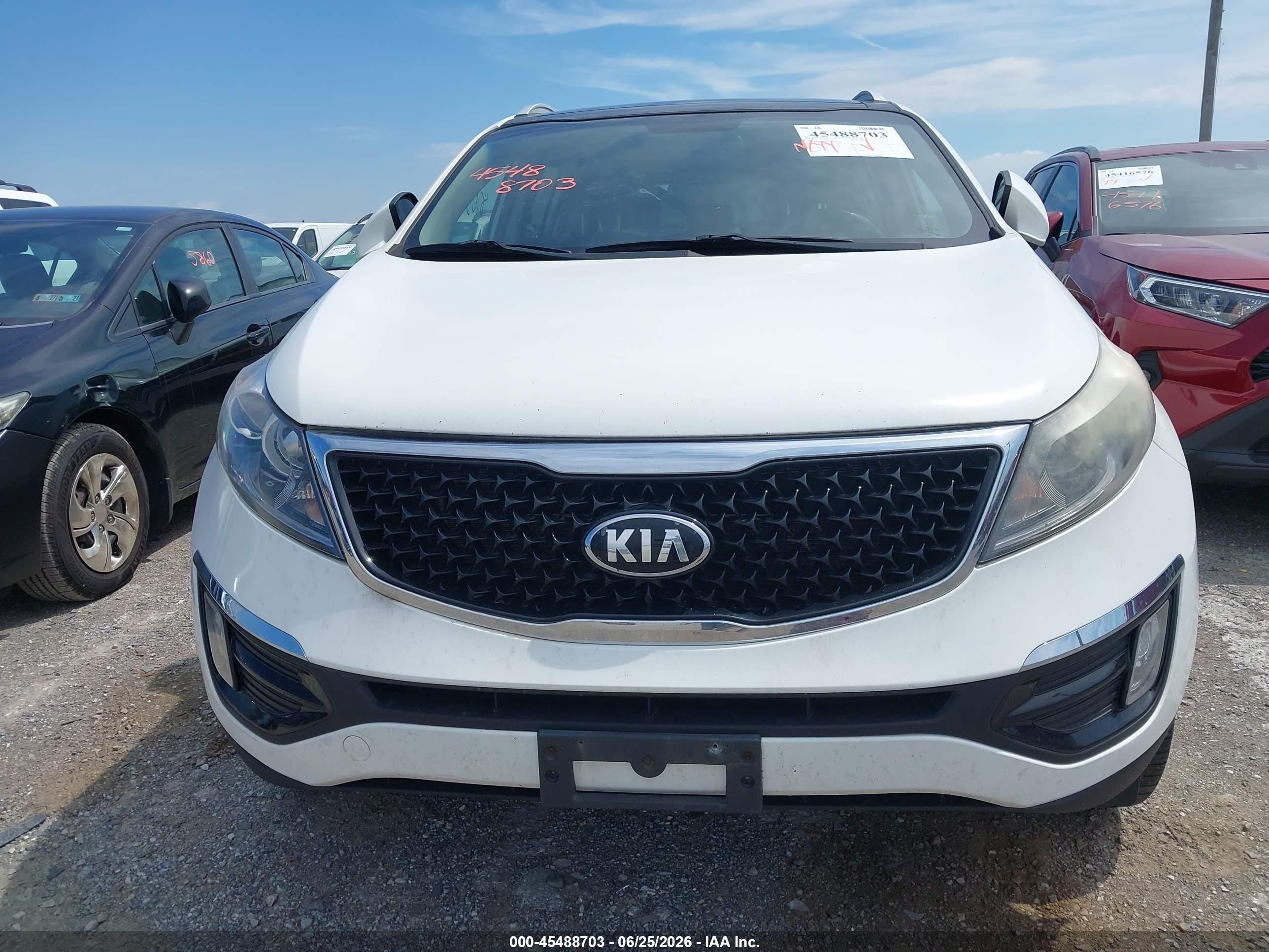 2015 Kia Sportage Ex White vin: KNDPCCAC2F7691662