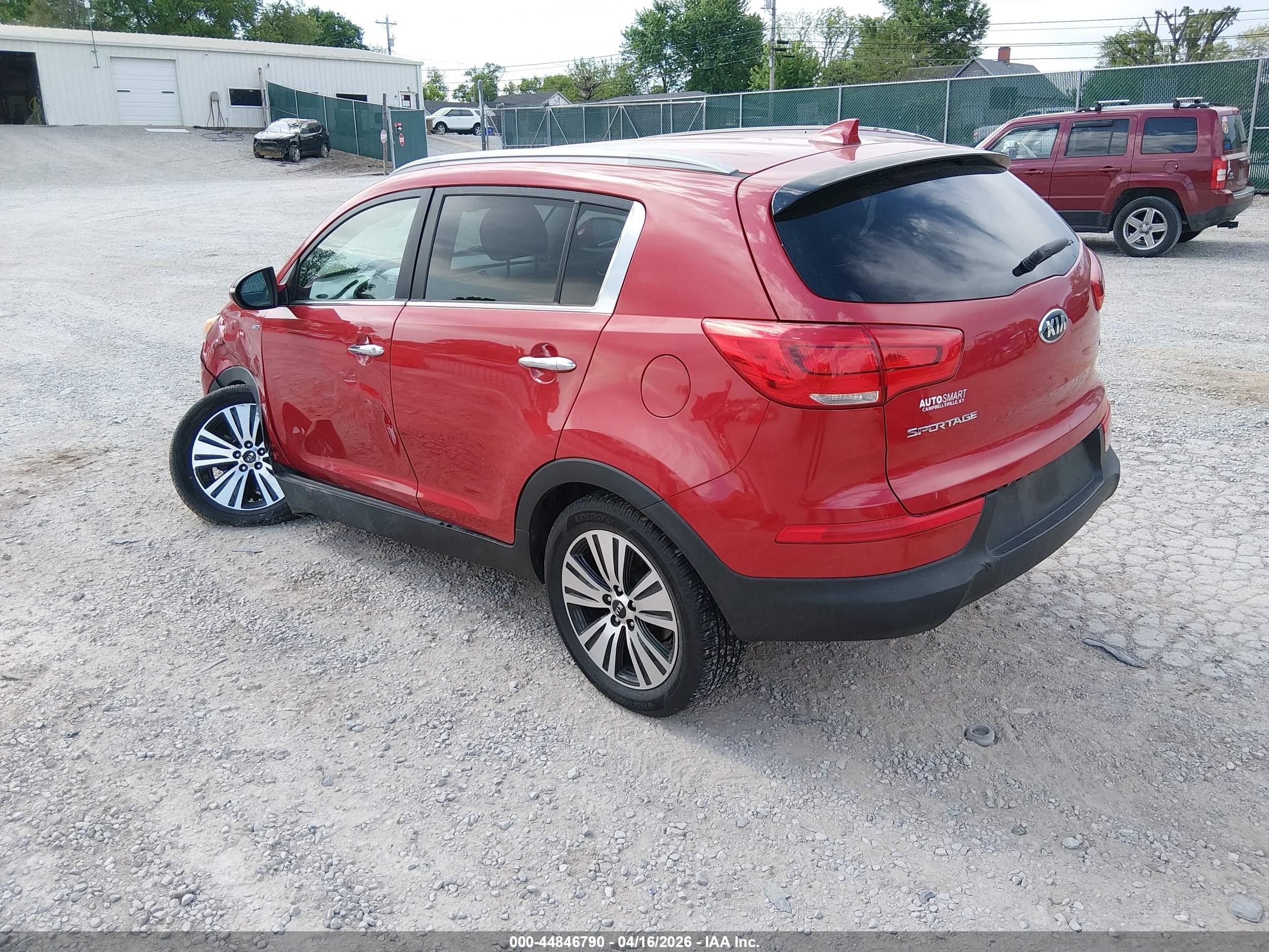 2015 Kia Sportage Ex Red vin: KNDPCCAC2F7747356