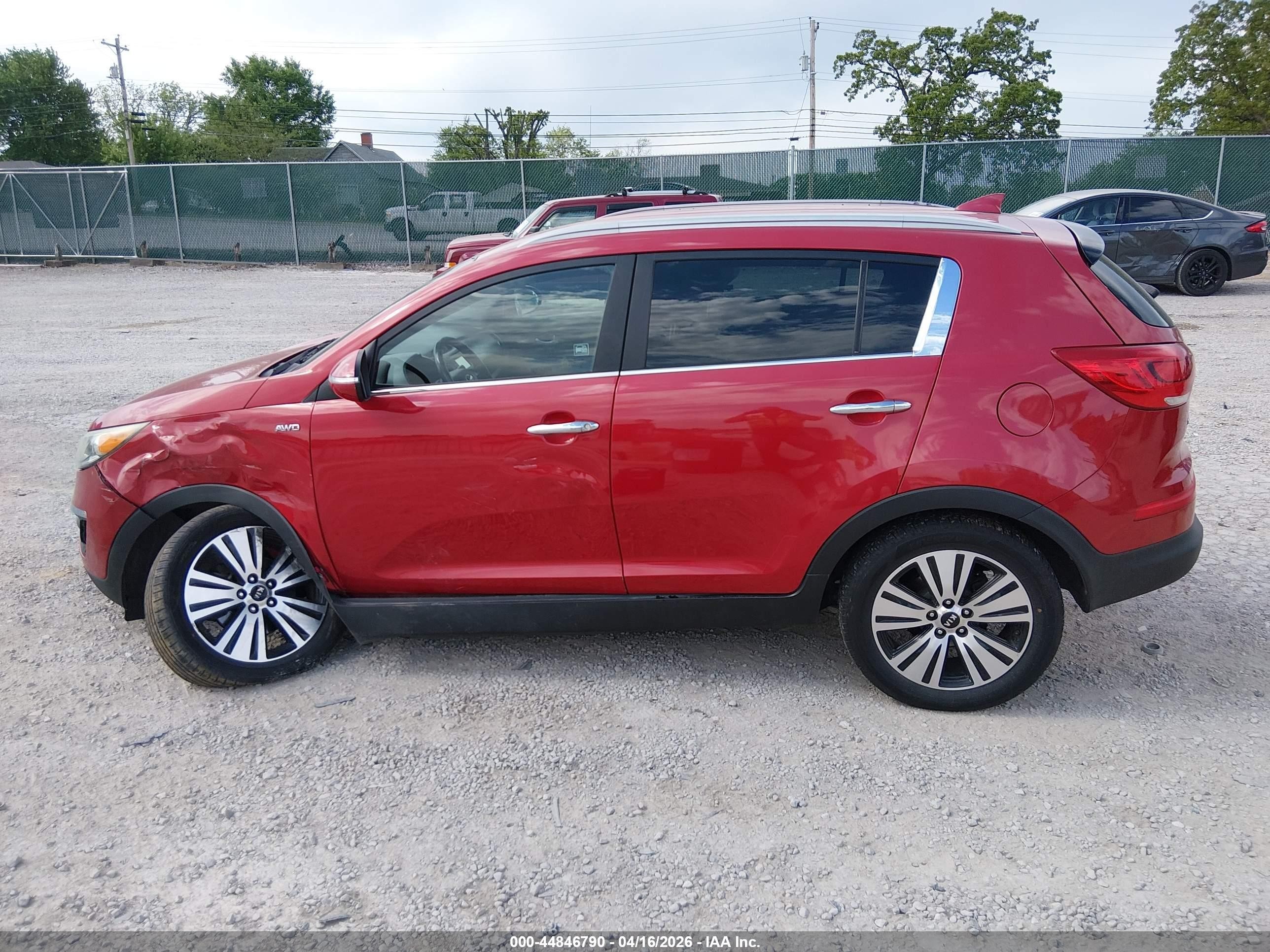 2015 Kia Sportage Ex Red vin: KNDPCCAC2F7747356