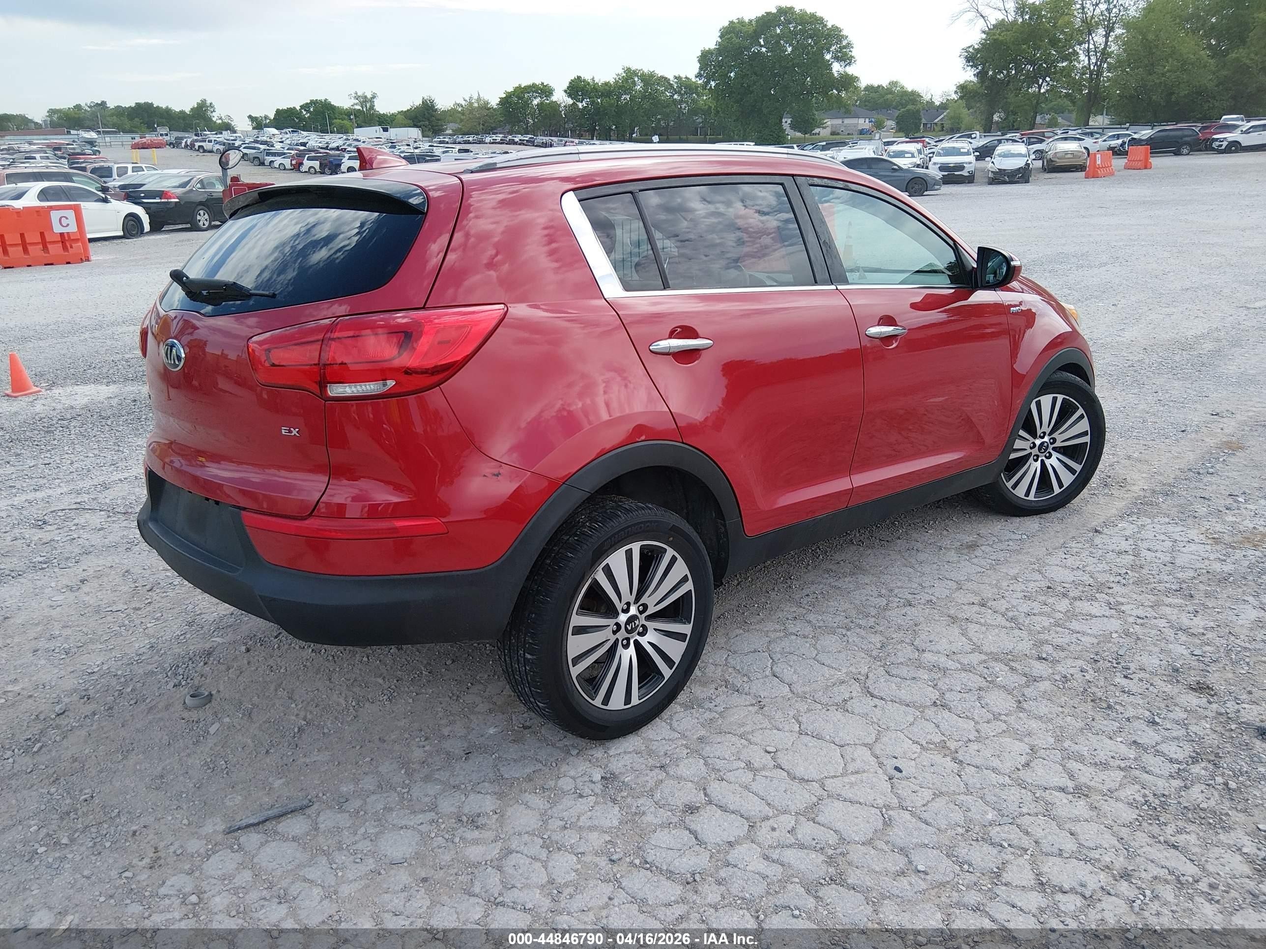 2015 Kia Sportage Ex Red vin: KNDPCCAC2F7747356