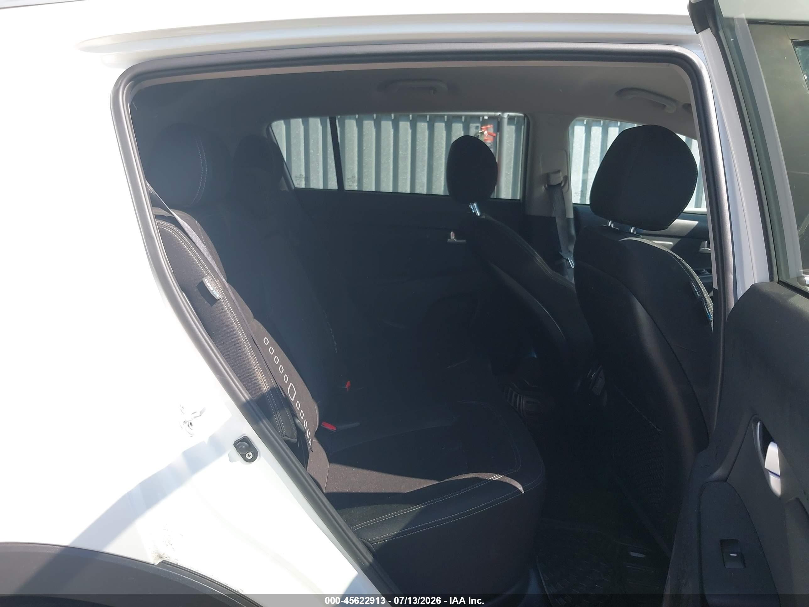 2015 Kia Sportage Ex White vin: KNDPCCAC2F7767493