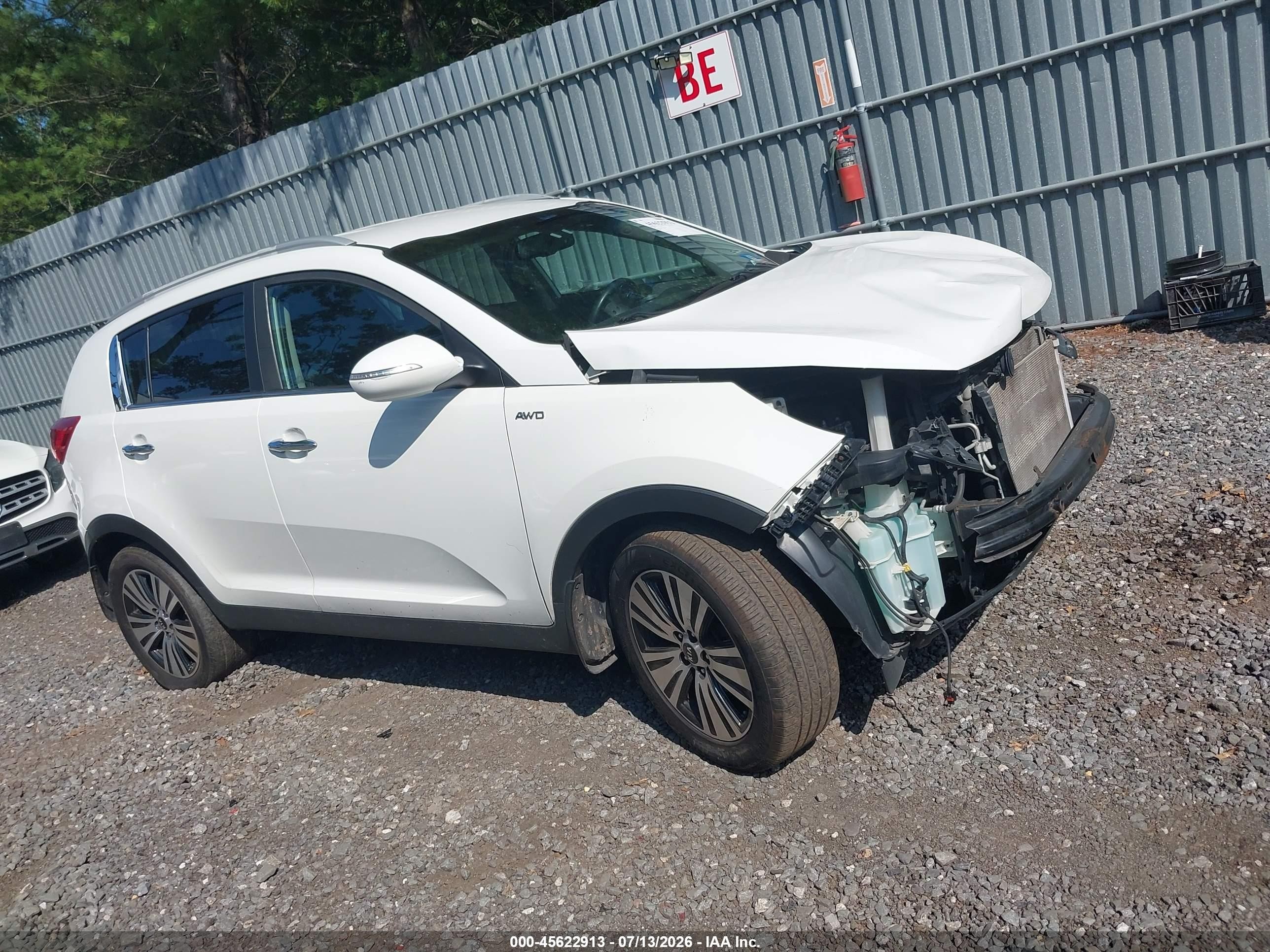 2015 Kia Sportage Ex White vin: KNDPCCAC2F7767493