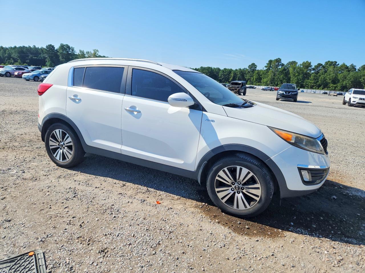 2015 Kia Sportage Ex White vin: KNDPCCACXF7720261