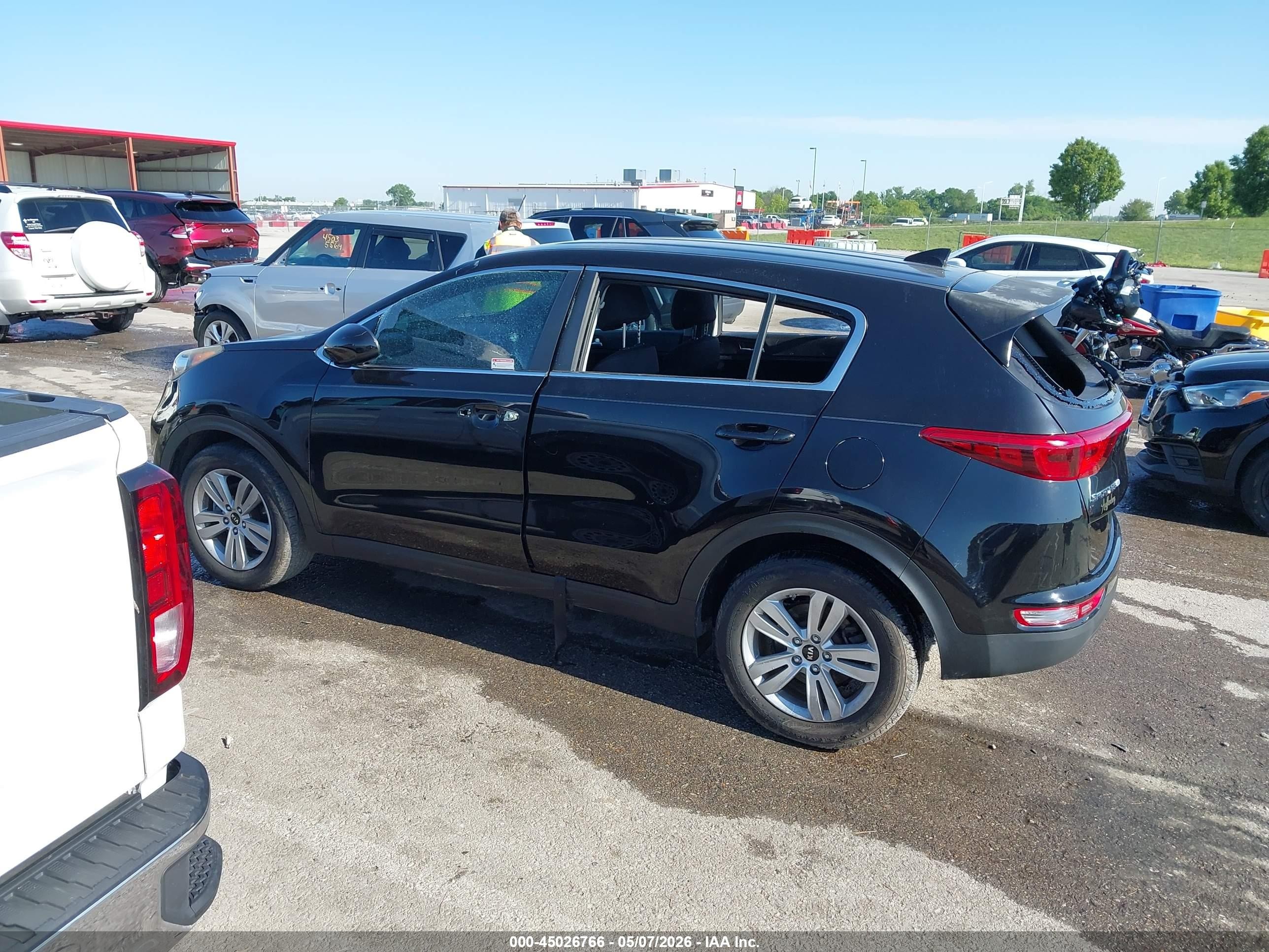 2017 Kia Sportage Lx Черный vin: KNDPM3AC0H7056505