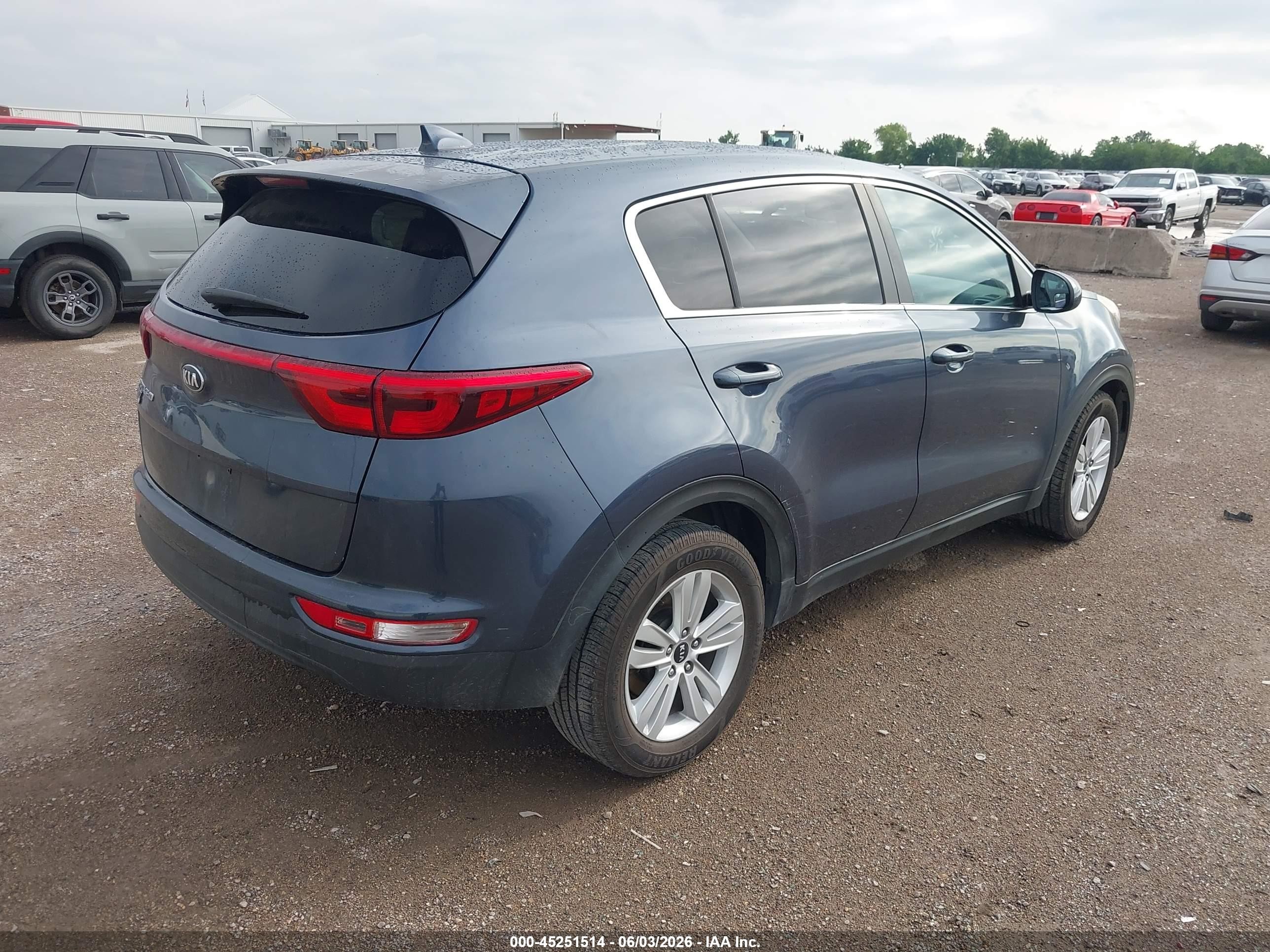 2018 Kia Sportage Lx Dark Blue vin: KNDPM3AC0J7454237