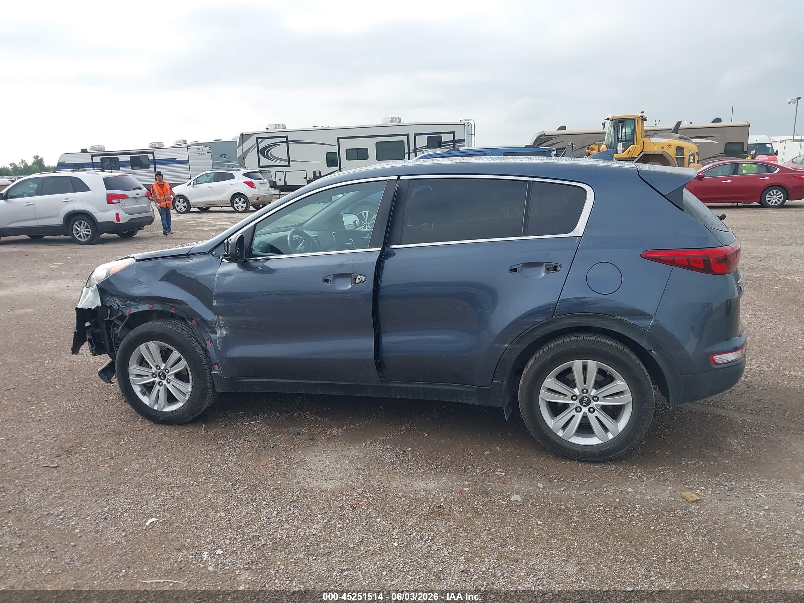 2018 Kia Sportage Lx Dark Blue vin: KNDPM3AC0J7454237