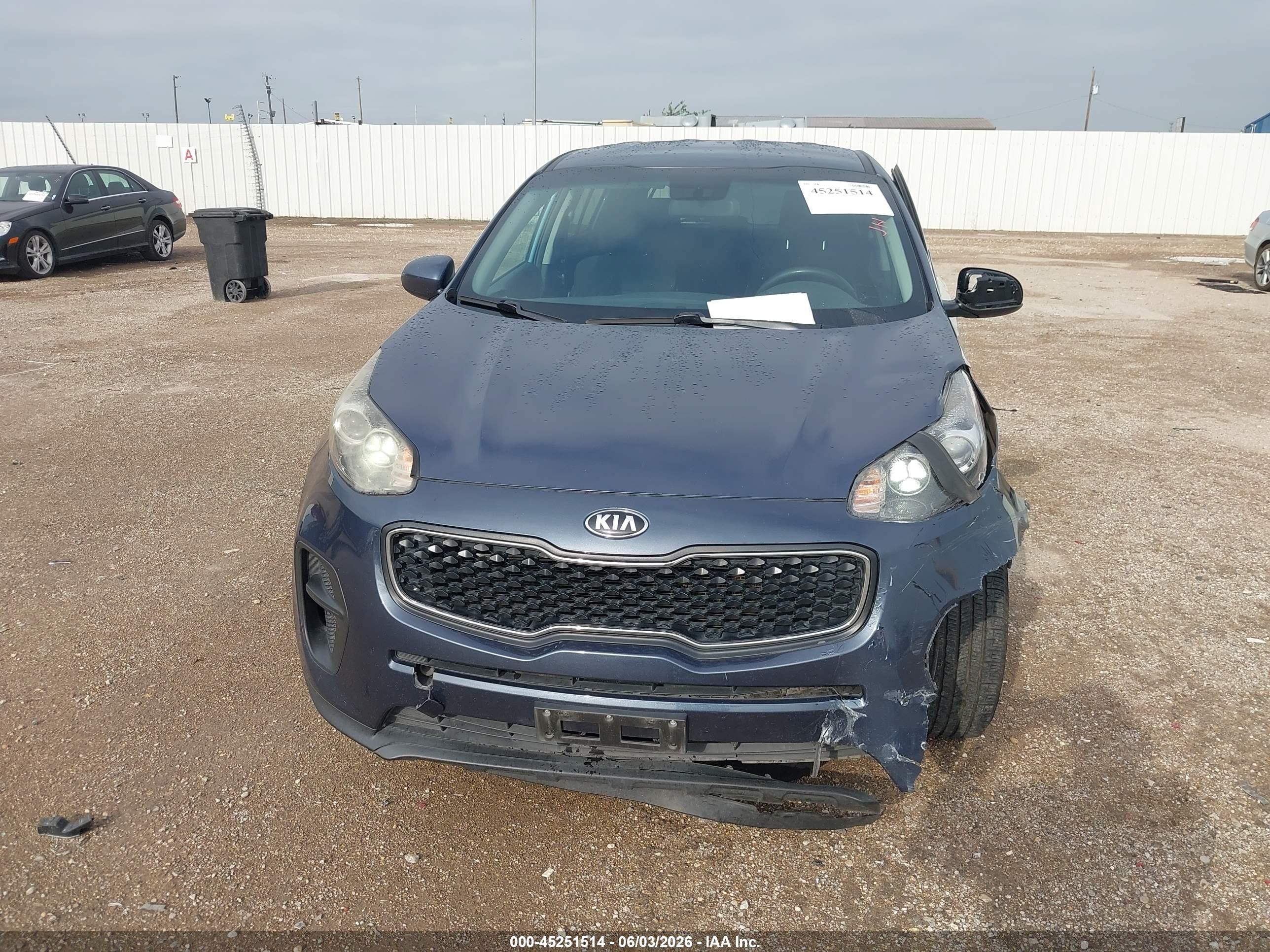 2018 Kia Sportage Lx Dark Blue vin: KNDPM3AC0J7454237