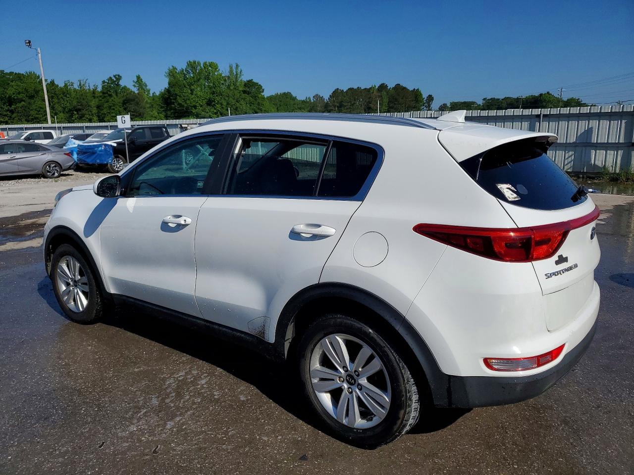 2019 Kia Sportage Lx White vin: KNDPM3AC0K7545414