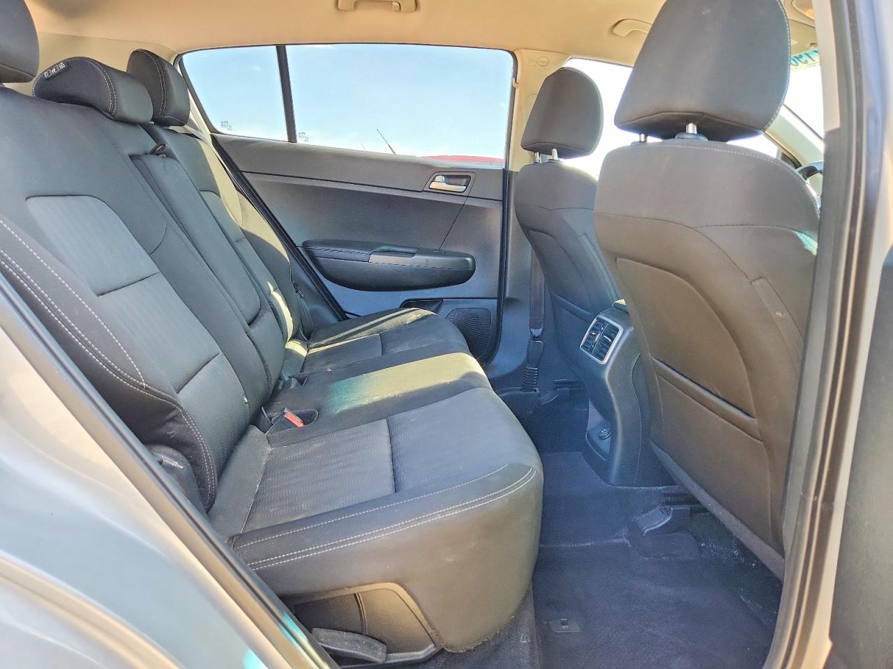 2021 Kia Sportage Lx Silver vin: KNDPM3AC0M7888985