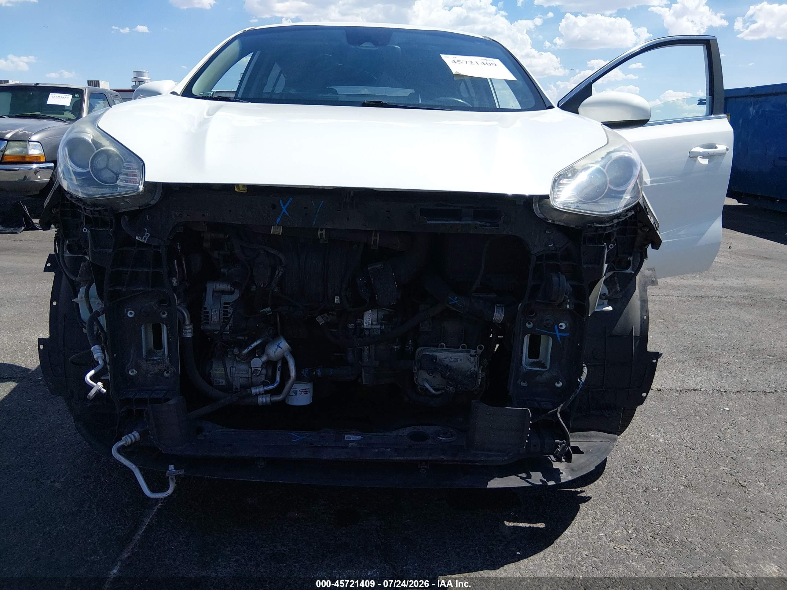 2020 Kia Sportage Lx Белый vin: KNDPM3AC2L7816782