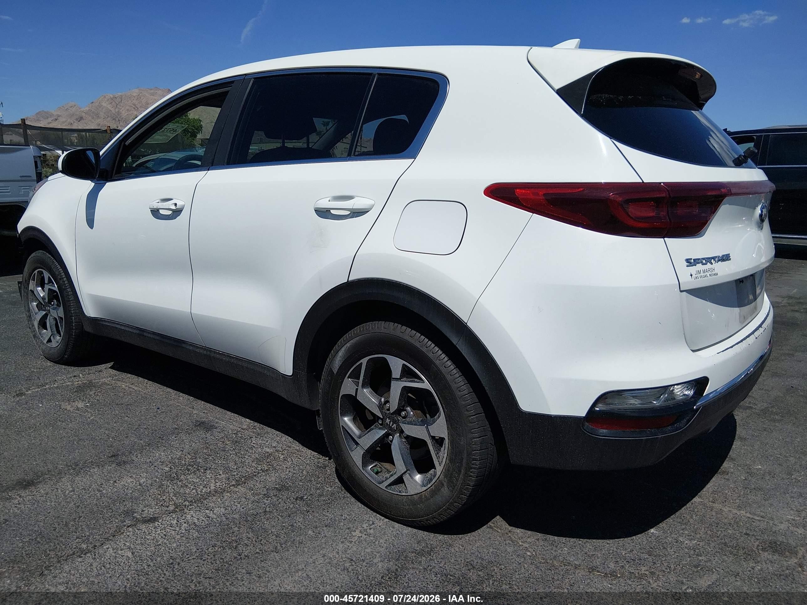 2020 Kia Sportage Lx Белый vin: KNDPM3AC2L7816782