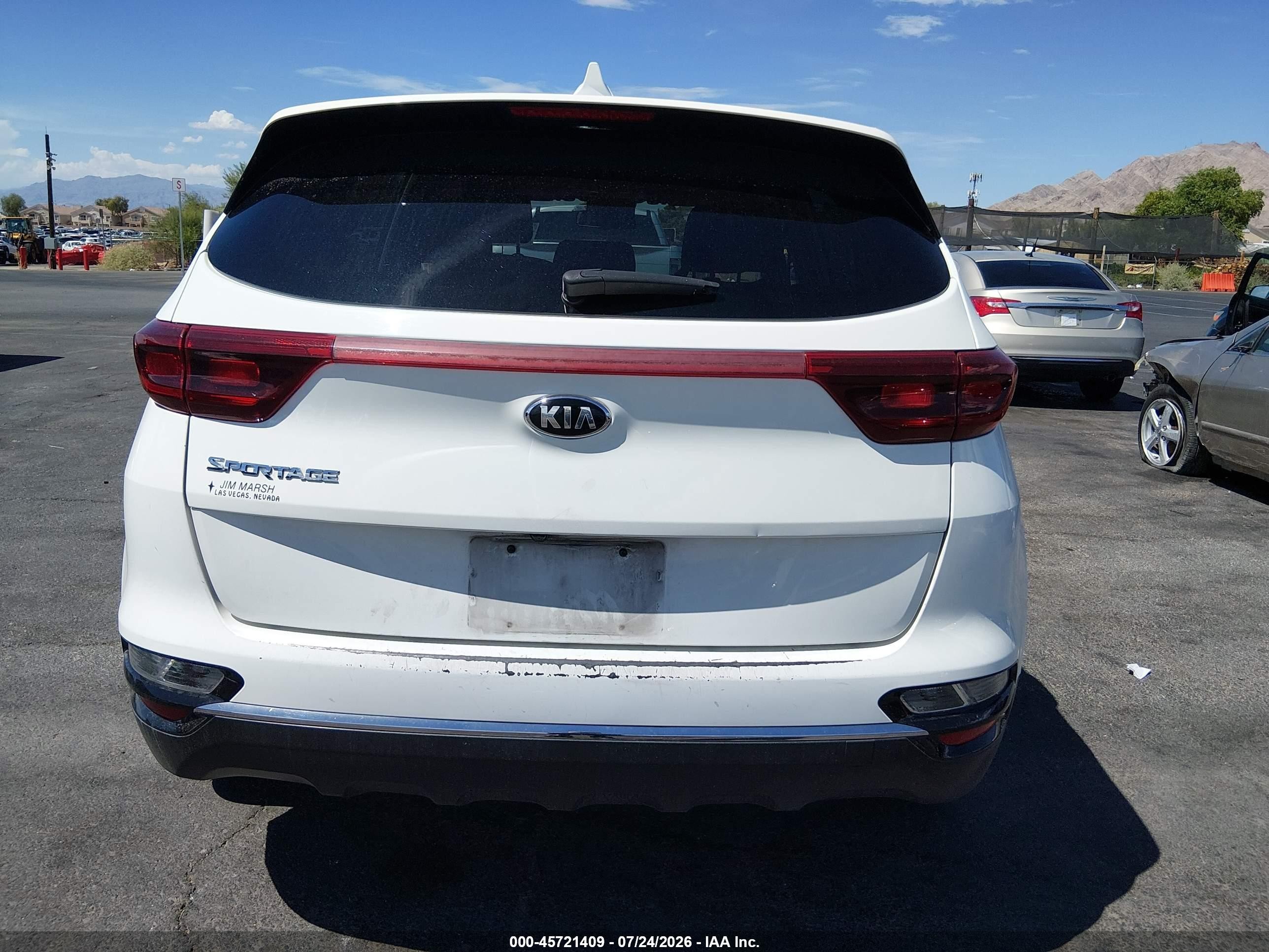 2020 Kia Sportage Lx Белый vin: KNDPM3AC2L7816782