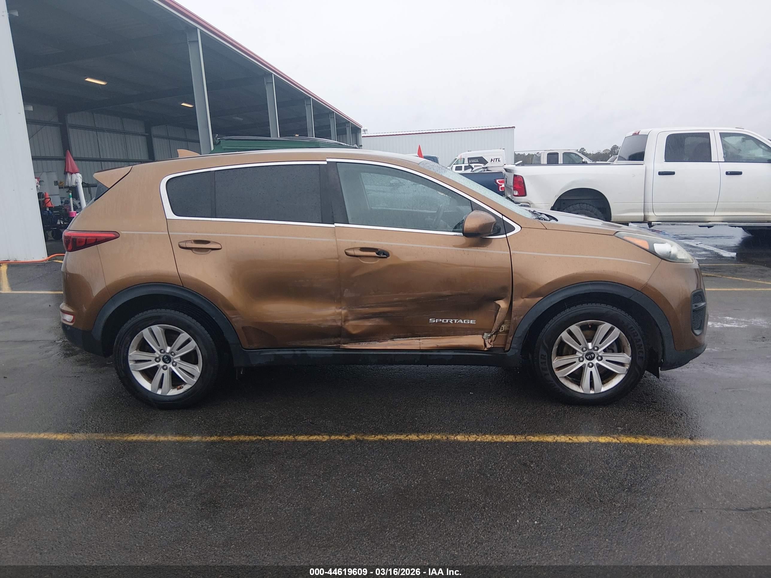 2017 Kia Sportage Lx Gold vin: KNDPM3AC4H7044678