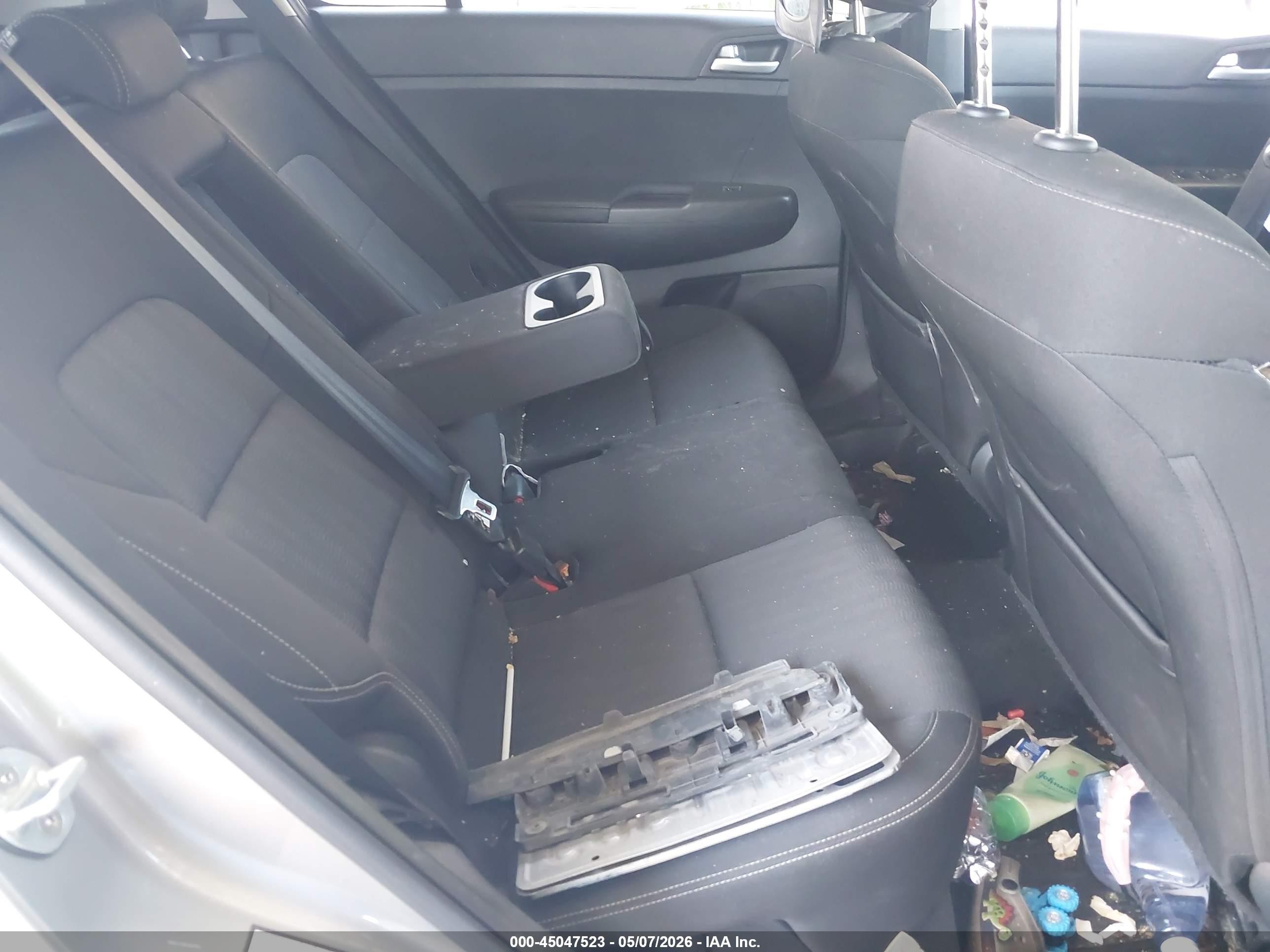 2020 Kia Sportage Lx Серый vin: KNDPM3AC4L7799242