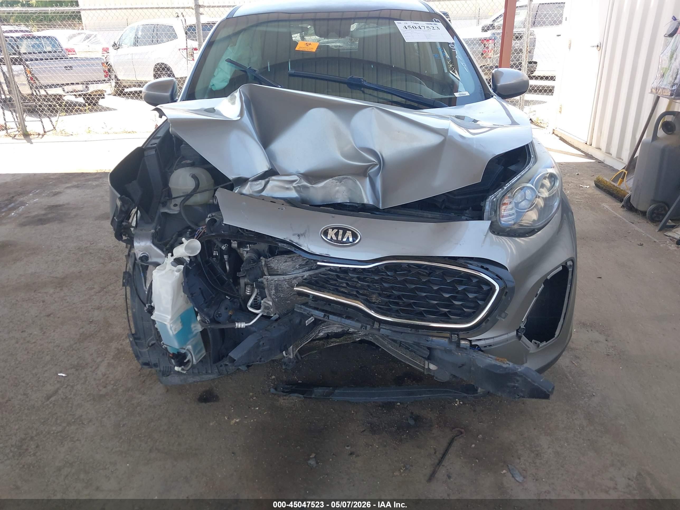 2020 Kia Sportage Lx Серый vin: KNDPM3AC4L7799242