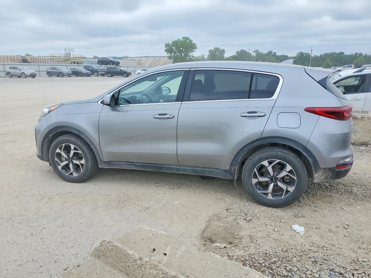 2022 Kia Sportage Lx Gray vin: KNDPM3AC4N7997452