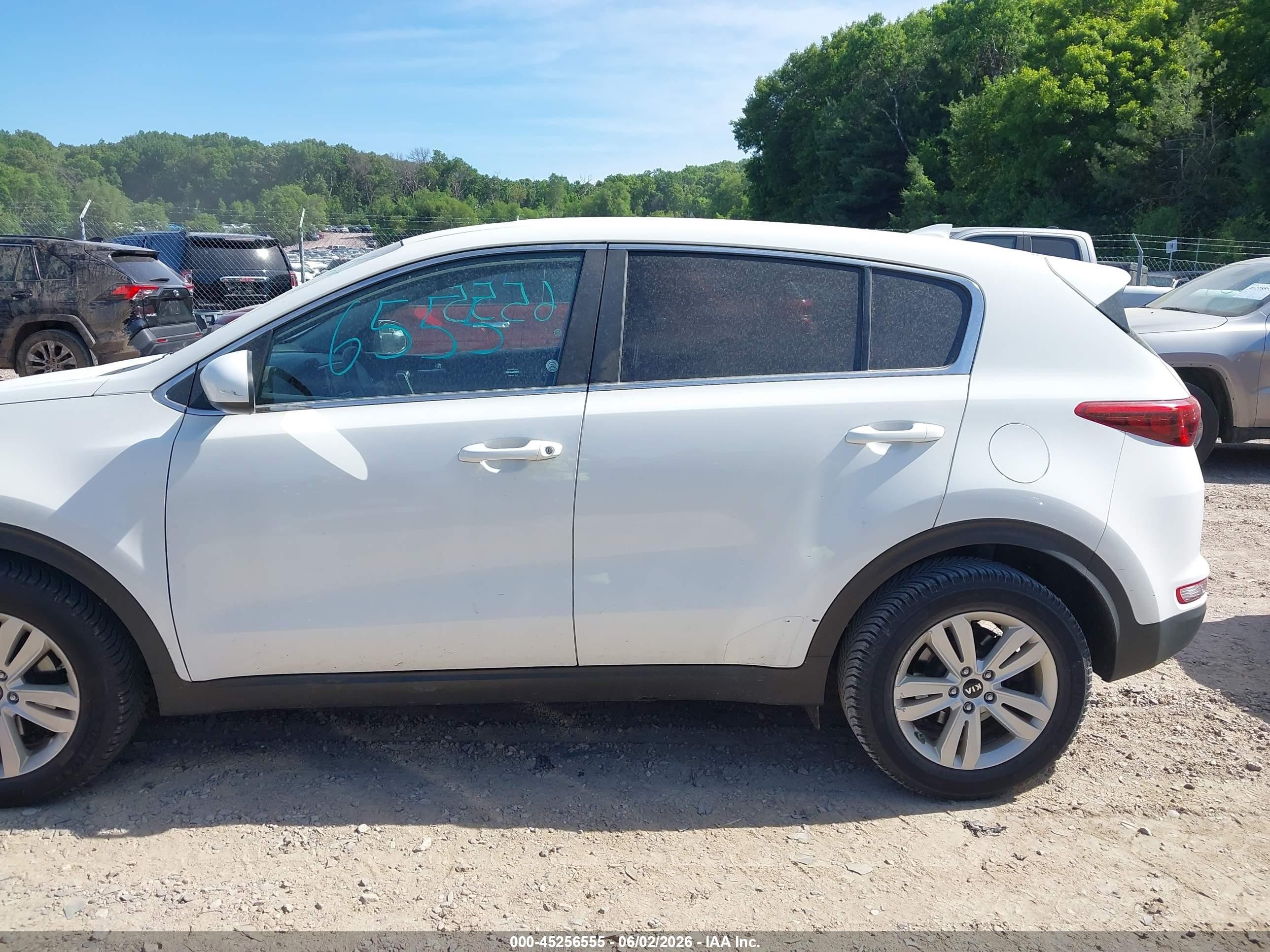 2019 Kia Sportage Lx White vin: KNDPM3AC5K7515115