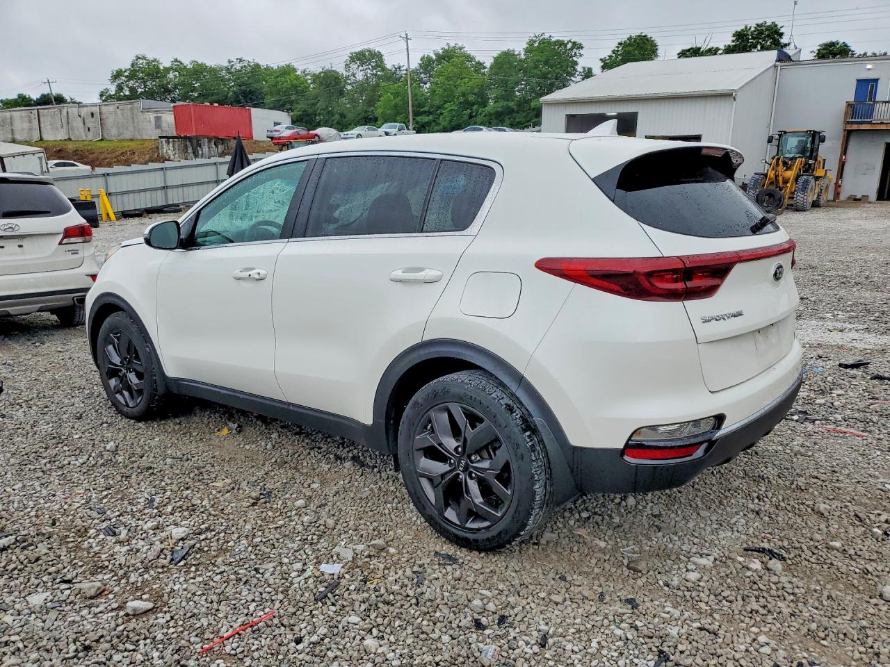 2022 Kia Sportage Lx Белый vin: KNDPM3AC5N7006372