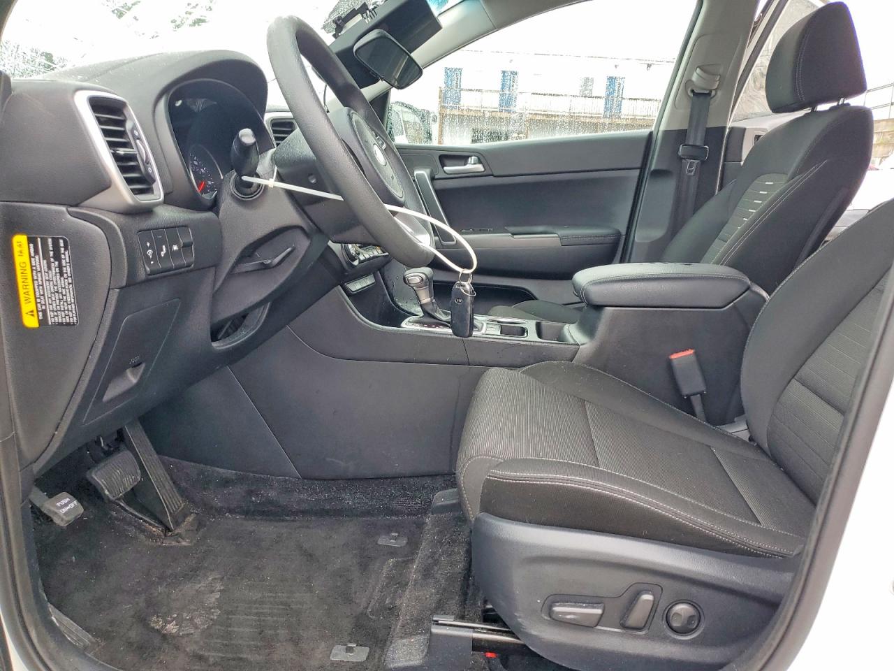 2022 Kia Sportage Lx Белый vin: KNDPM3AC5N7006372