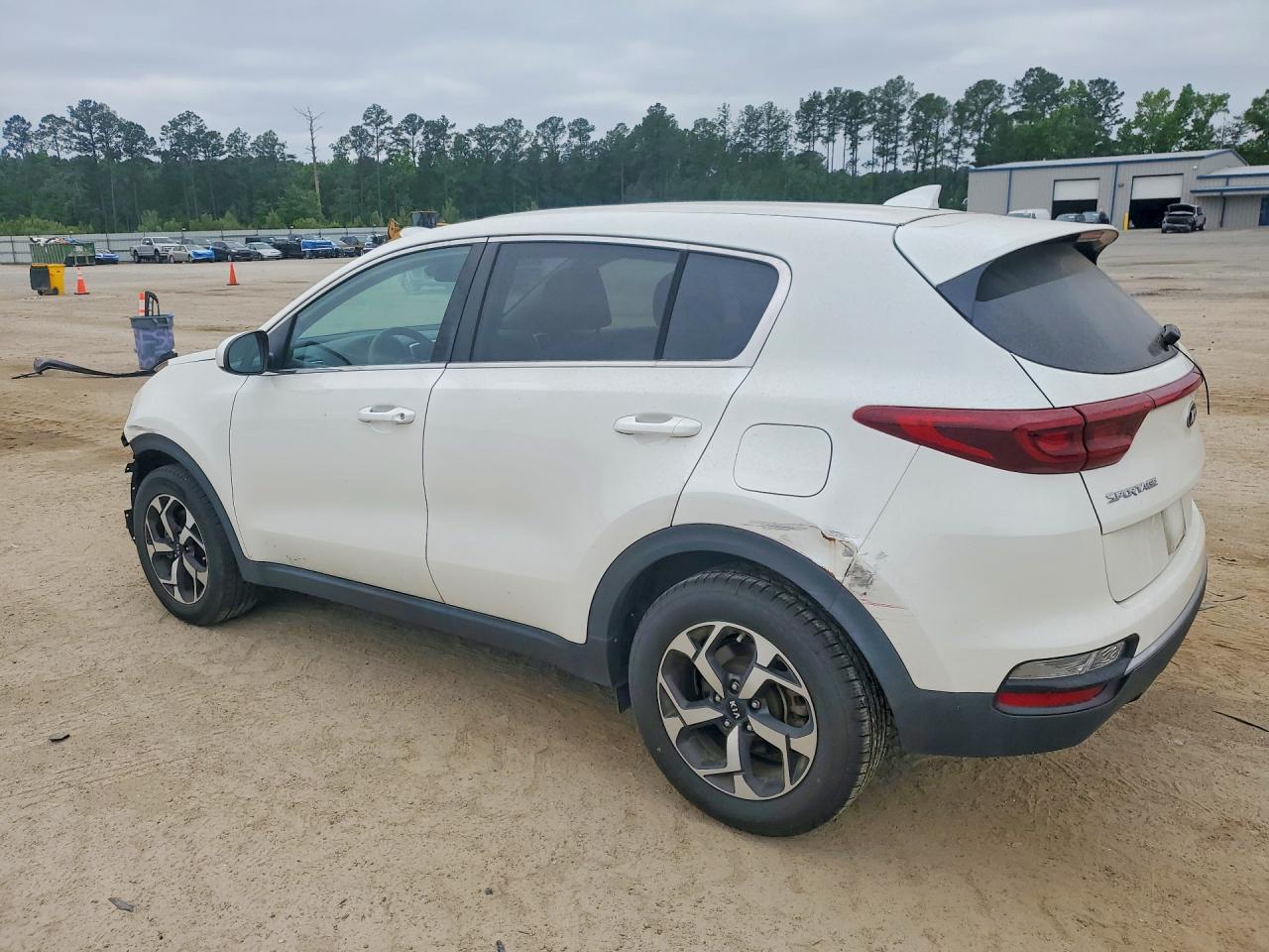 2022 Kia Sportage Lx White vin: KNDPM3AC6N7957339
