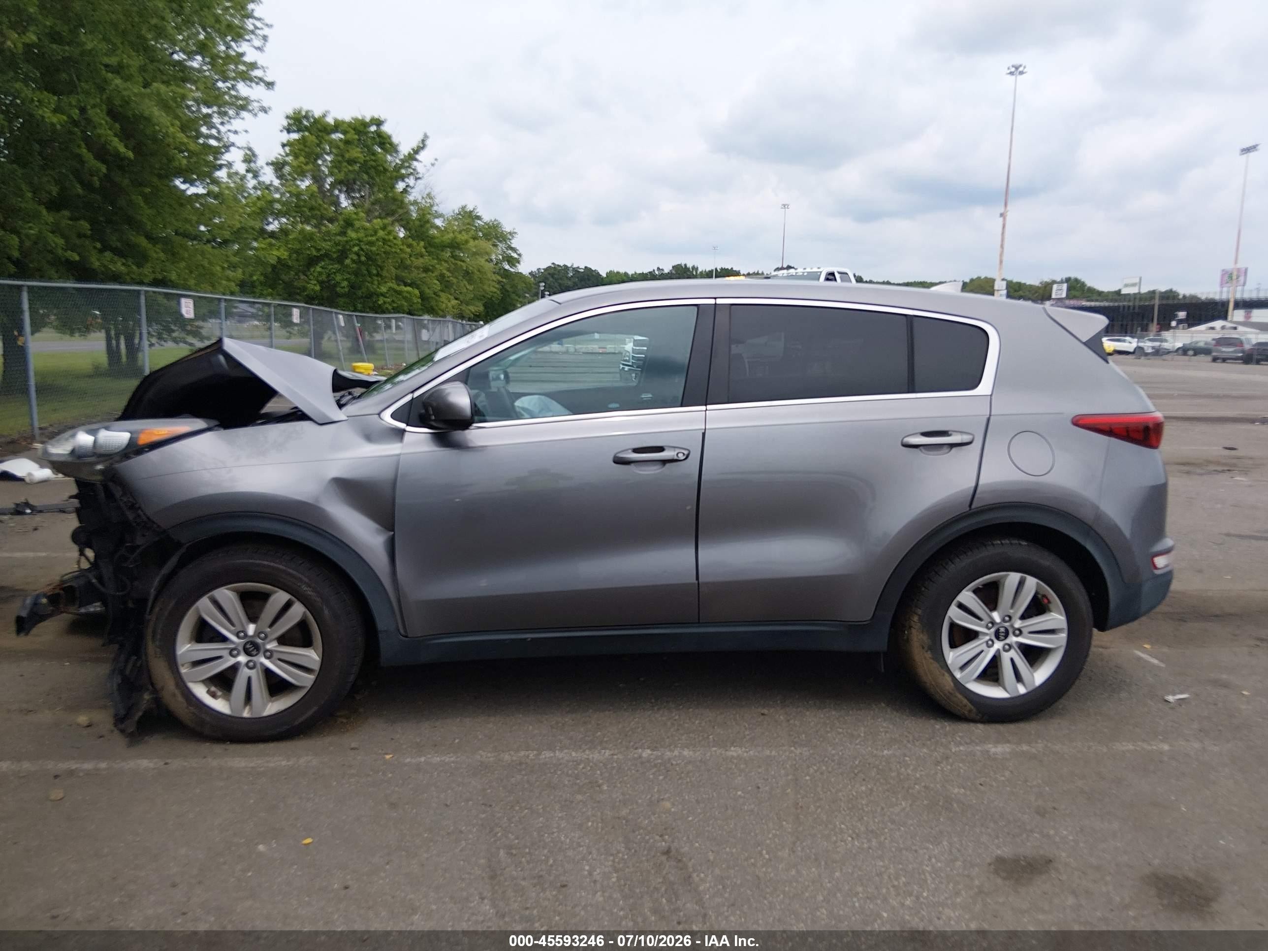2018 Kia Sportage Lx Серый vin: KNDPM3AC8J7445690