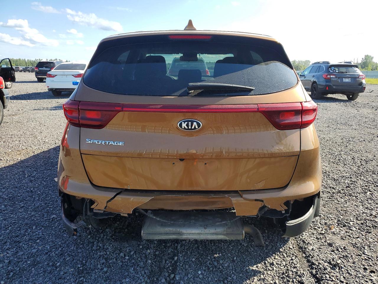 2021 Kia Sportagelx Brown vin: KNDPM3ZC9M7878858
