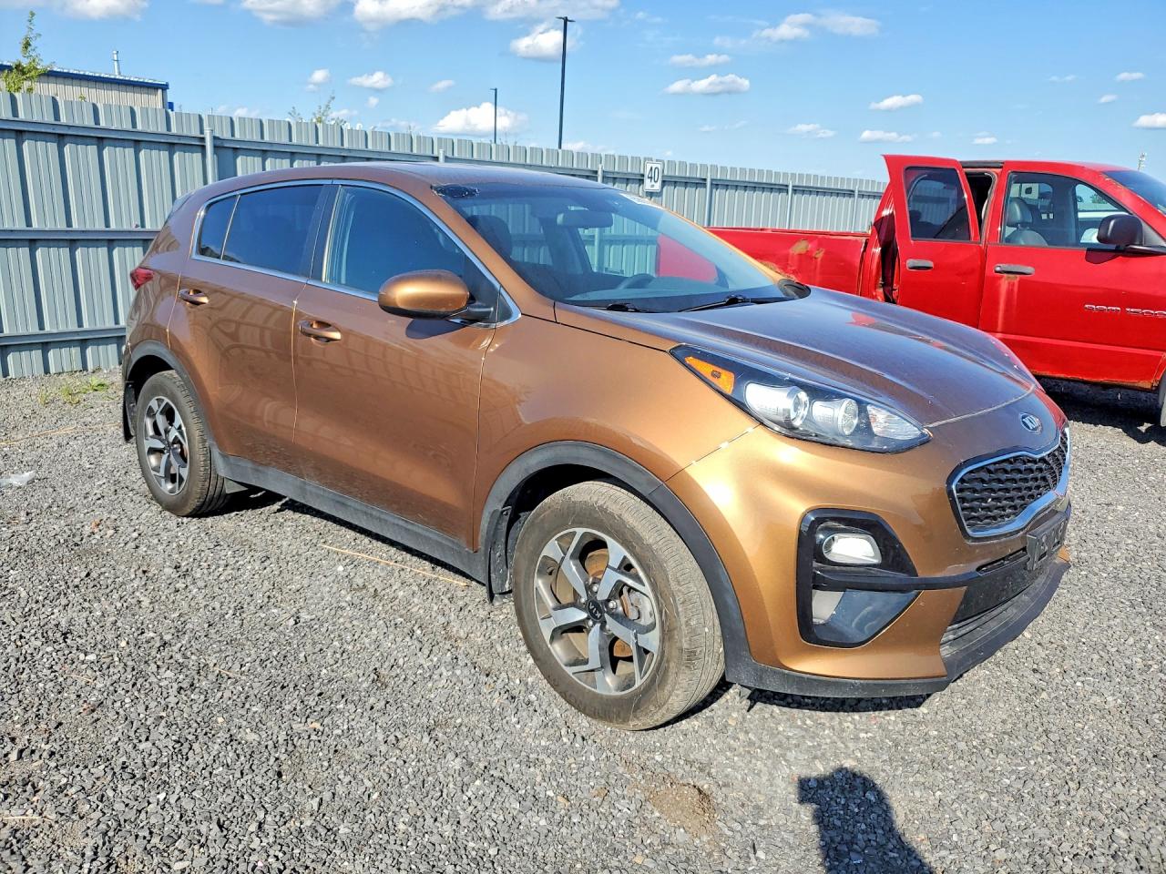 2021 Kia Sportagelx Brown vin: KNDPM3ZC9M7878858