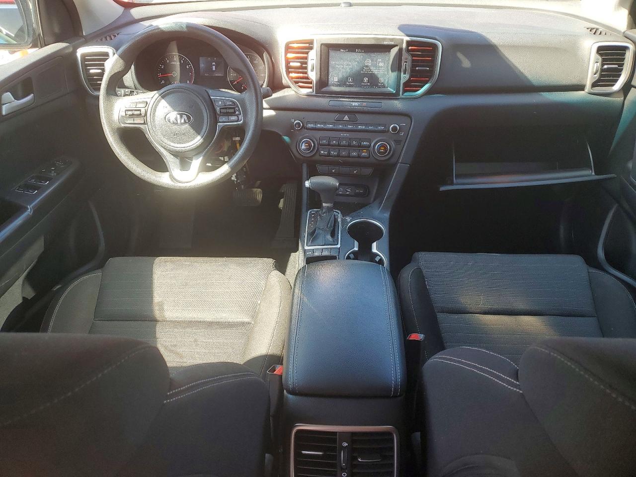 2018 Kia Sportage Lx Красный vin: KNDPMCAC1J7463318