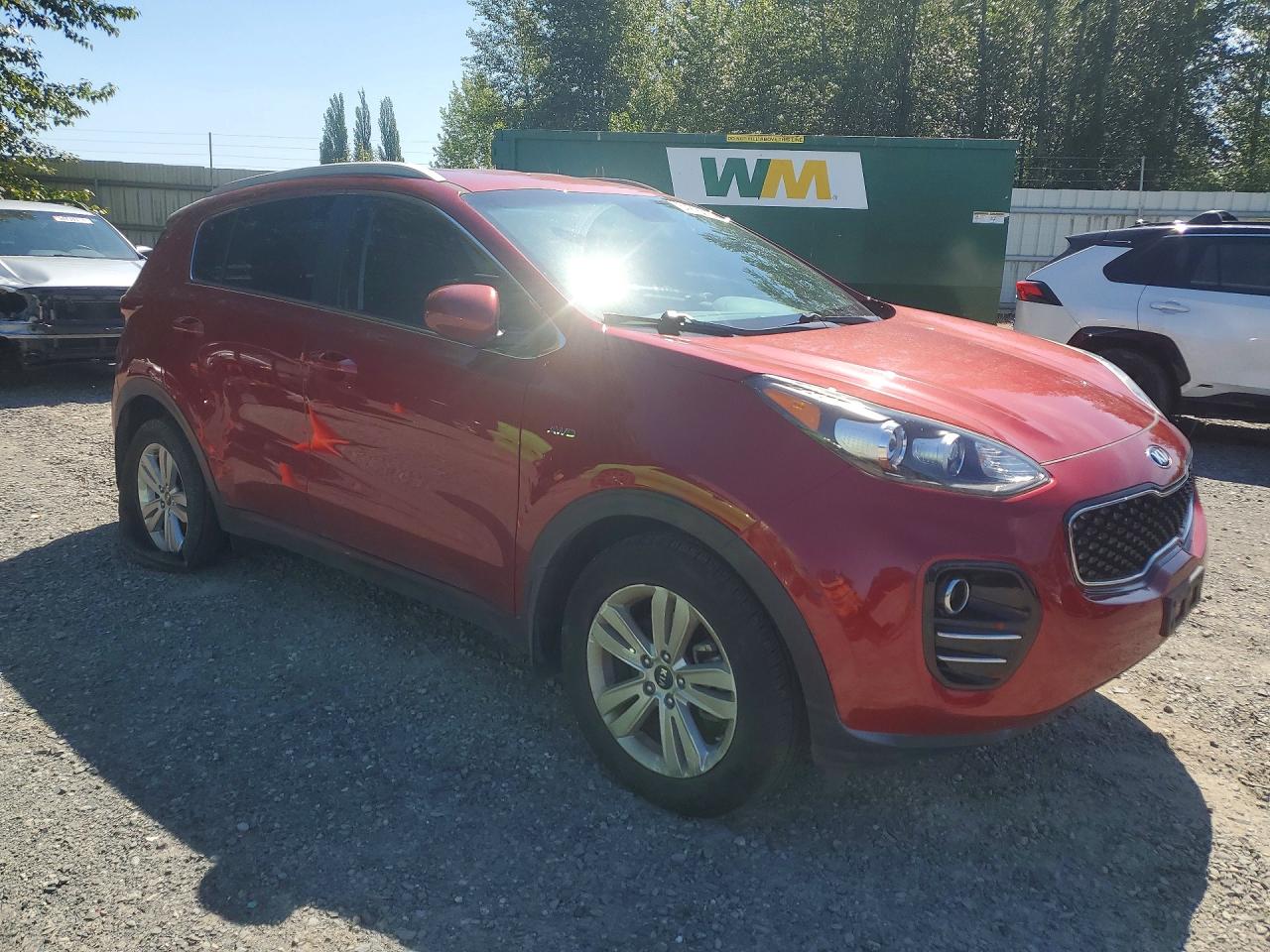 2018 Kia Sportage Lx Красный vin: KNDPMCAC1J7463318
