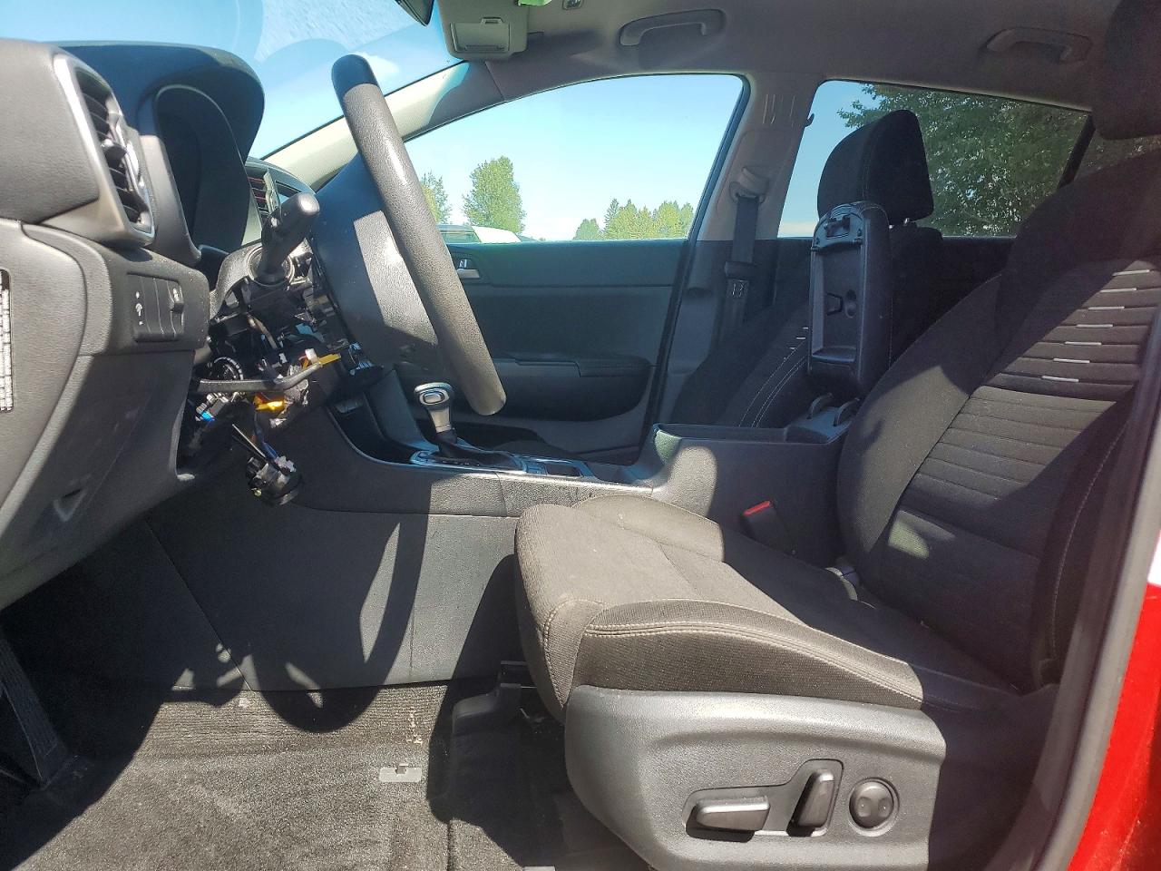 2018 Kia Sportage Lx Красный vin: KNDPMCAC1J7463318