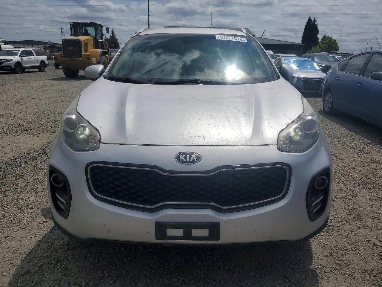 2018 Kia Sportage Lx Silver vin: KNDPMCAC2J7326713