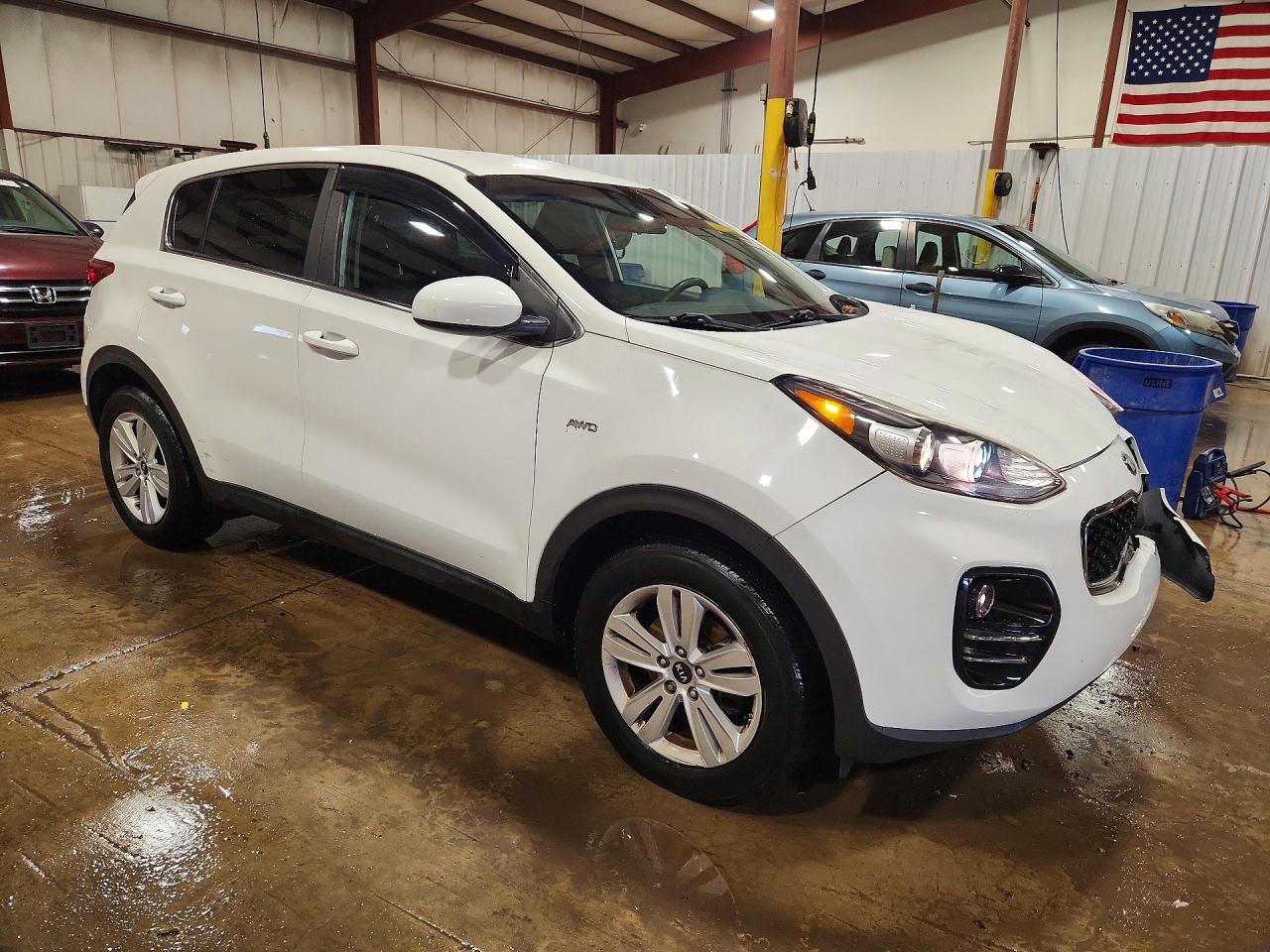 2019 Kia Sportage Lx White vin: KNDPMCAC2K7604771