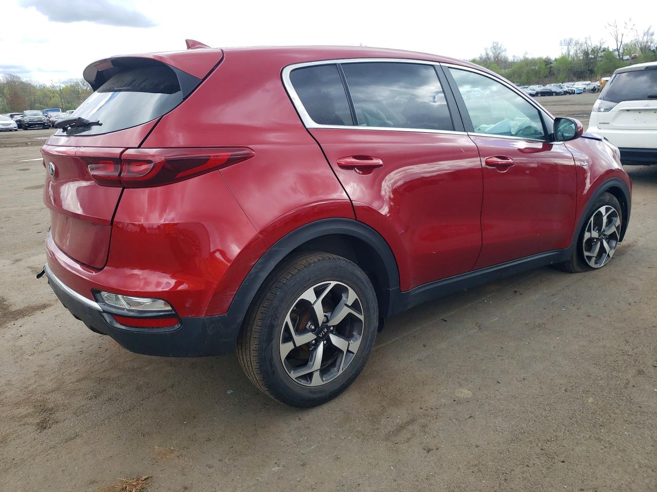 2022 Kia Sportage Lx Красный vin: KNDPMCAC2N7024392