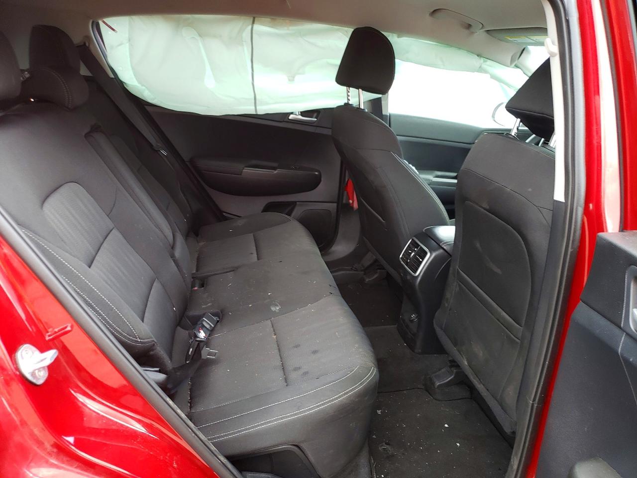 2022 Kia Sportage Lx Красный vin: KNDPMCAC2N7024392