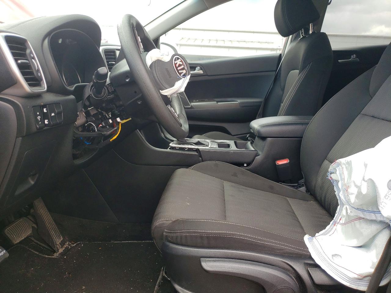 2022 Kia Sportage Lx Красный vin: KNDPMCAC2N7024392