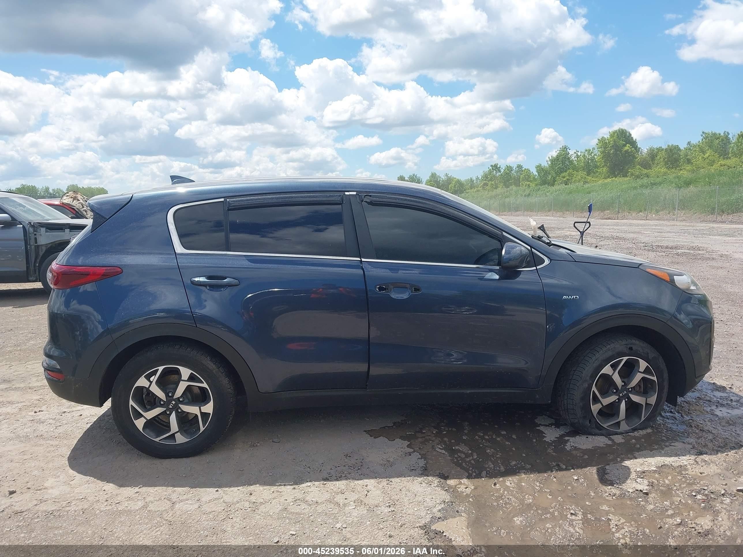 2021 Kia Sportage Lx Blue vin: KNDPMCAC3M7875311