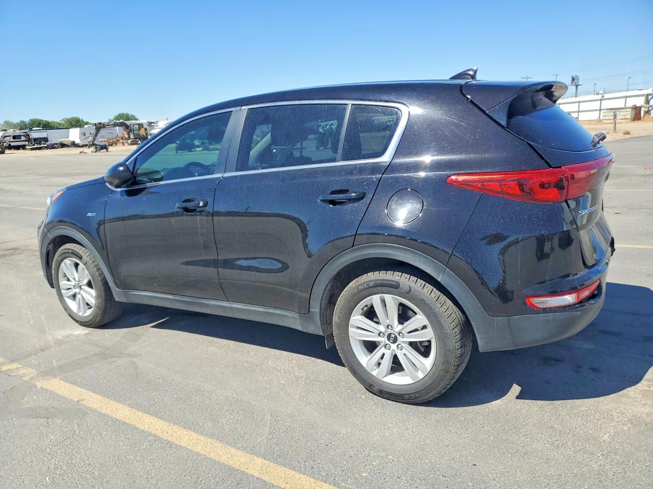2017 Kia Sportage Lx Черный vin: KNDPMCAC4H7199554