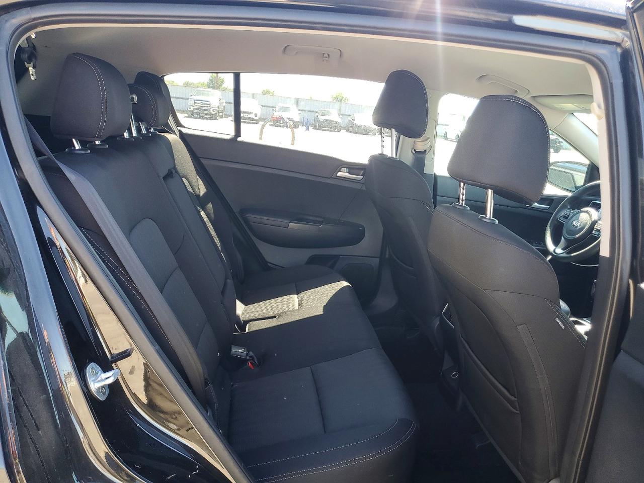 2017 Kia Sportage Lx Черный vin: KNDPMCAC4H7199554