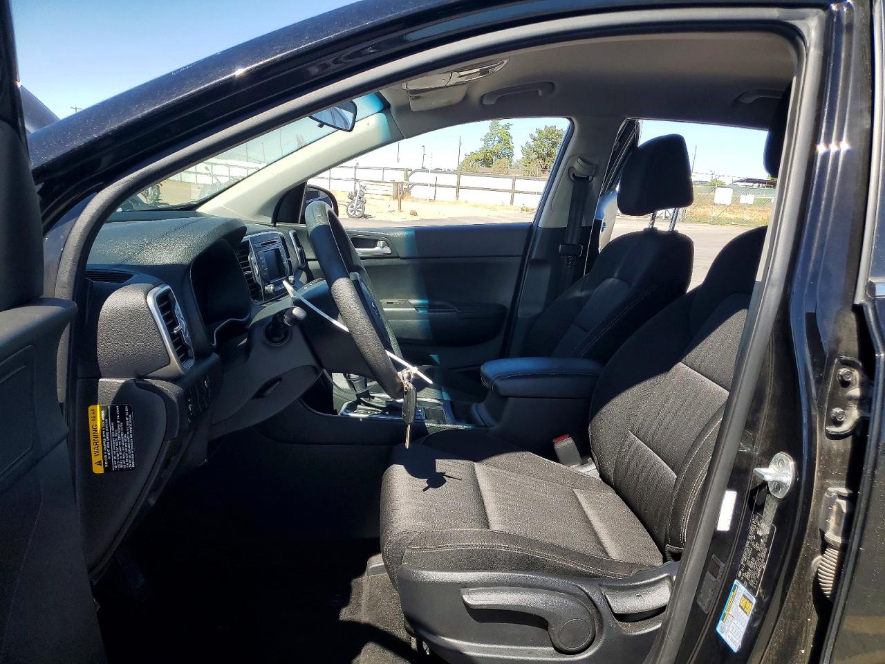 2017 Kia Sportage Lx Черный vin: KNDPMCAC4H7199554
