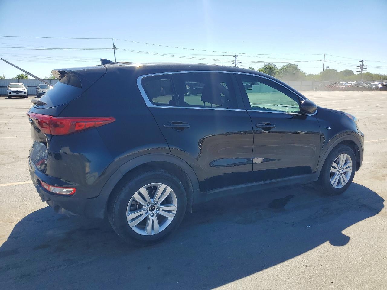 2017 Kia Sportage Lx Черный vin: KNDPMCAC4H7199554