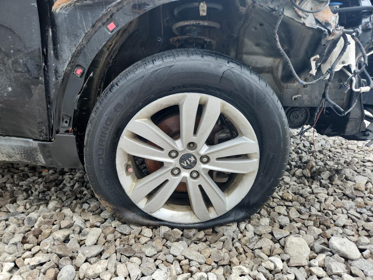 2018 Kia Sportage Lx Black vin: KNDPMCAC5J7377266 Damage: Right Front Tire, Cut, Replacement Required