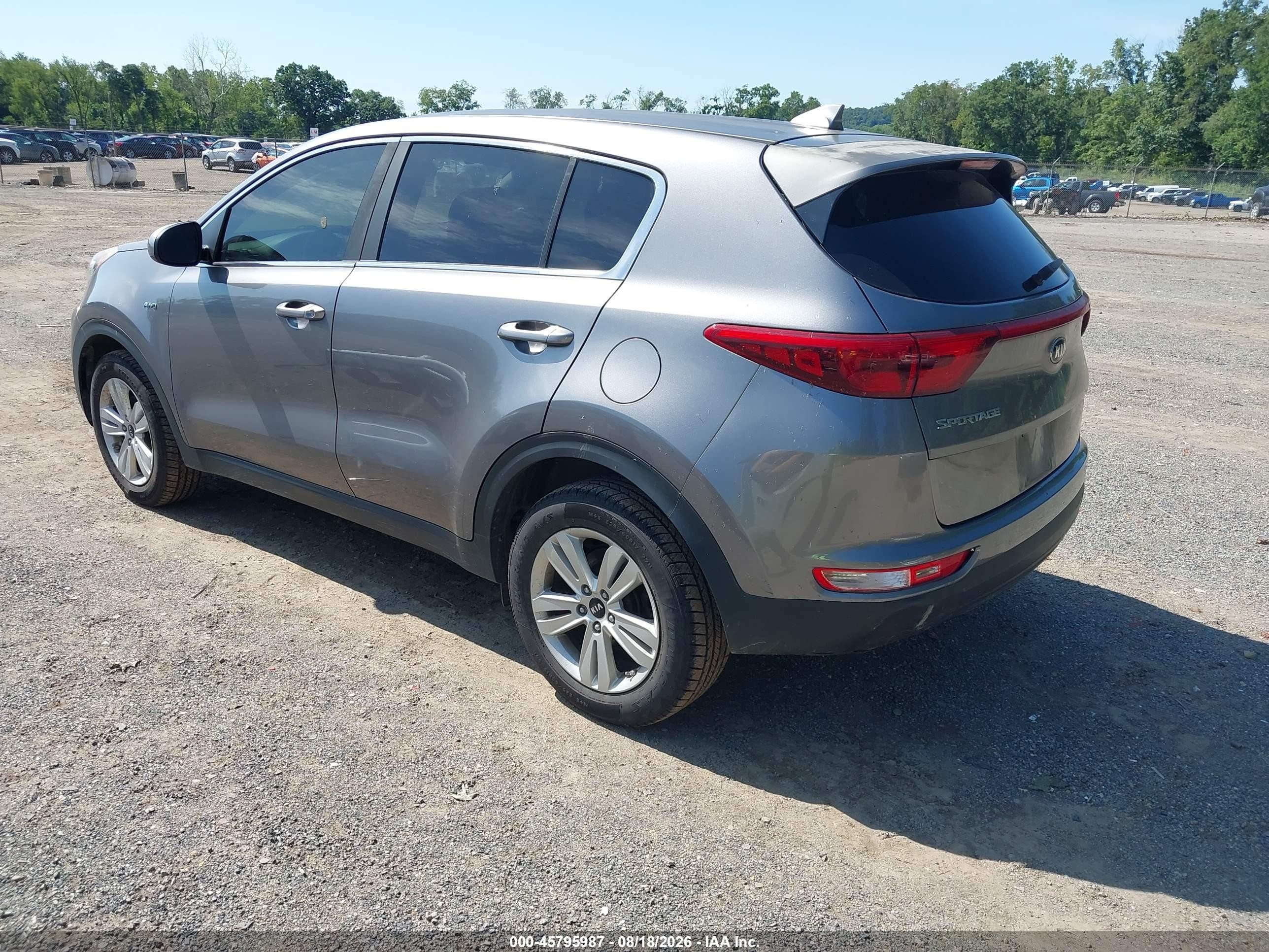 2018 Kia Sportage Lx Gray vin: KNDPMCAC6J7421307